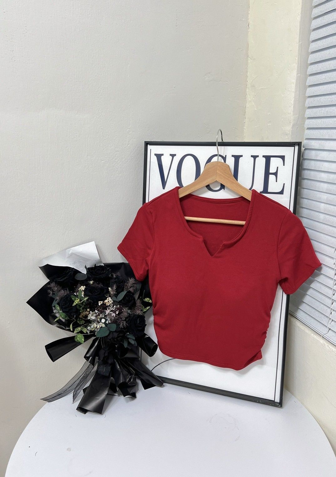 側邊抓皺小V短T 罩杯厚杯5cm💫