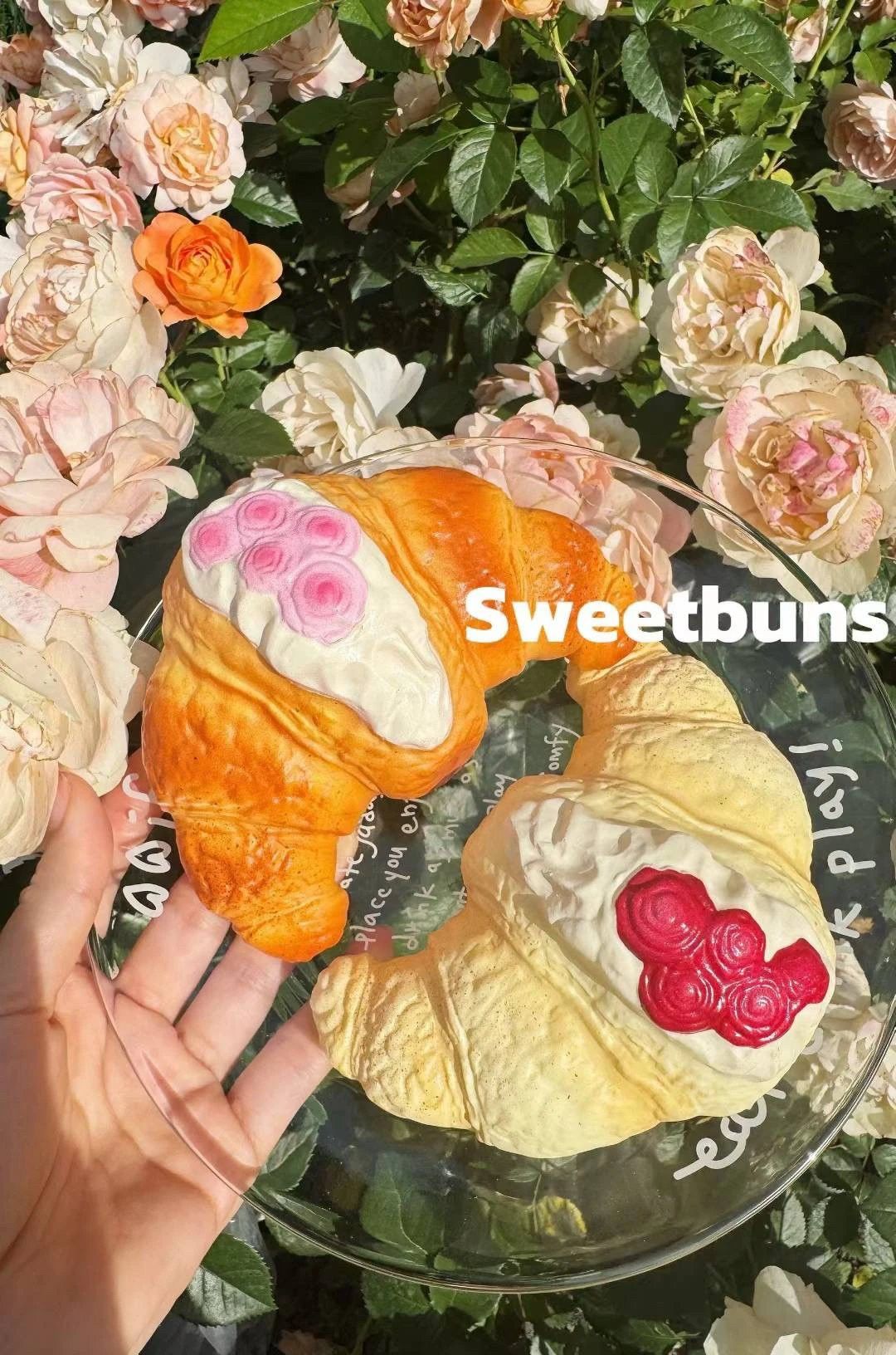 7/28【現貨+客訂已到貨】·Sweetbuns 玫瑰牛角包🥐