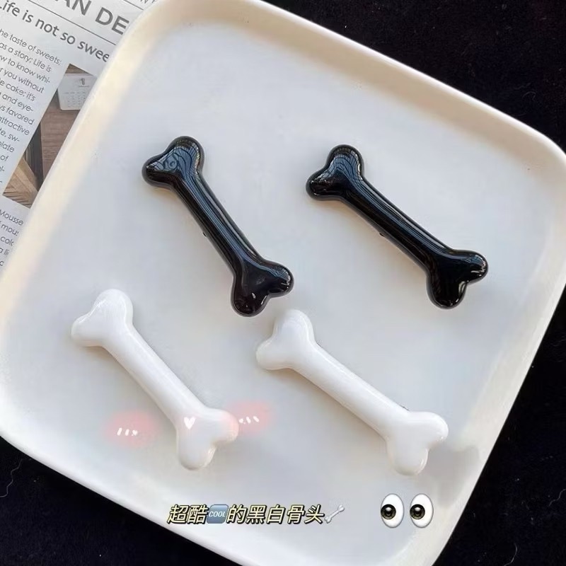 日系原宿風黑白骨頭髮夾🦴 甜心辣妹y2k瀏海邊夾 搞怪少女骨頭造型髮飾 小眾軟萌少女鴨嘴夾