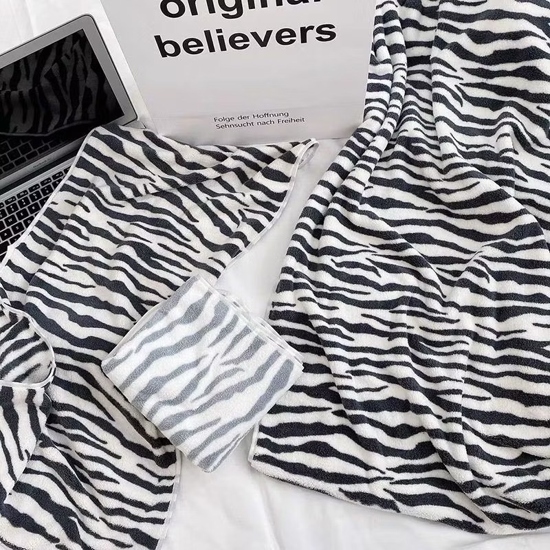 韓系ins斑馬紋浴巾 加厚柔軟珊瑚絨吸水毛巾 黑白條紋午休蓋毯 懶人毯 居家沐浴巾 洗臉巾