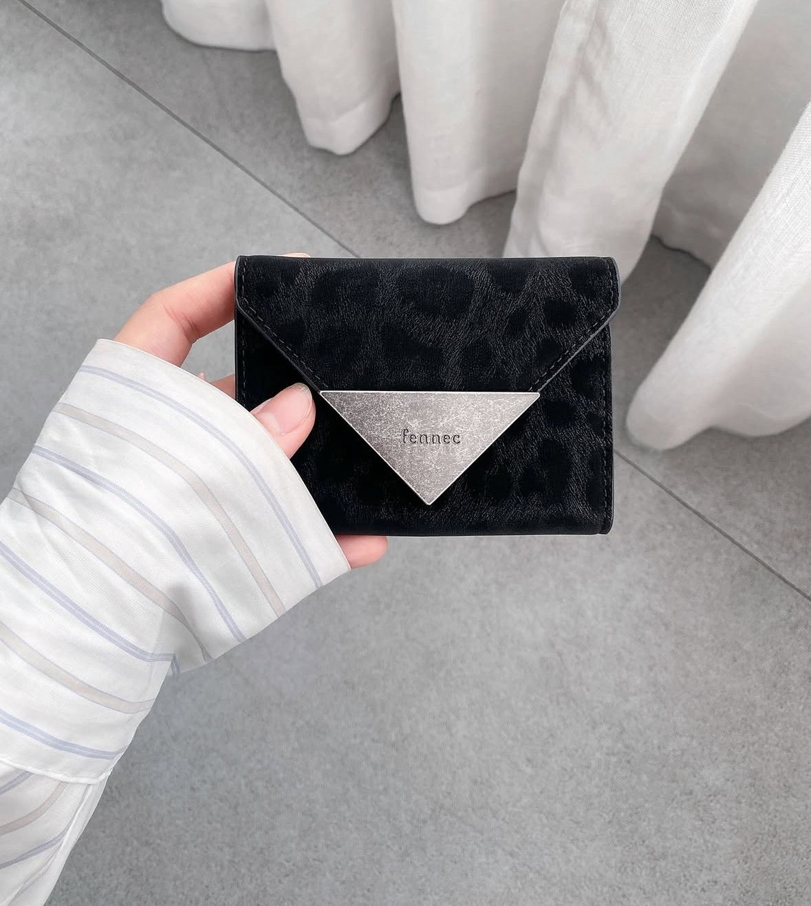 （現+預）🇰🇷 fennec  MATT TRIANGLE WALLET 豹紋!!! 短夾