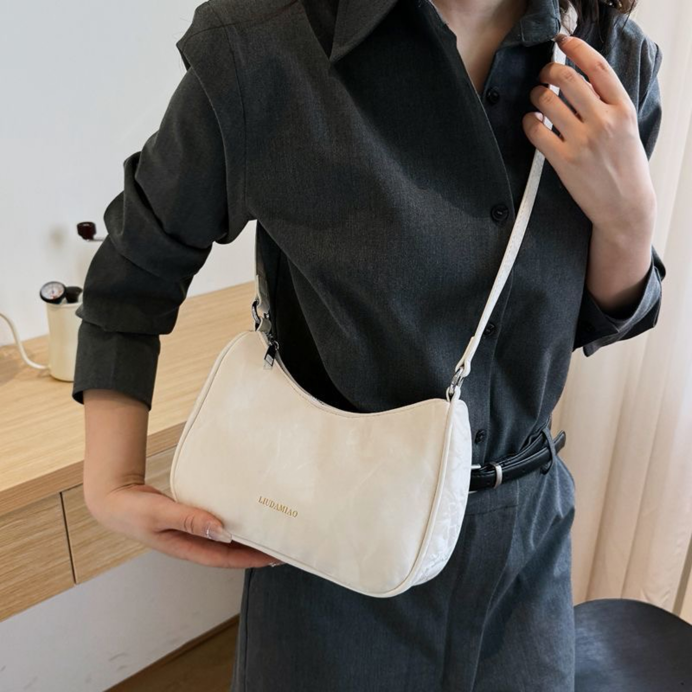 絲絨半月腋下包（追蹤IG贈吊飾）