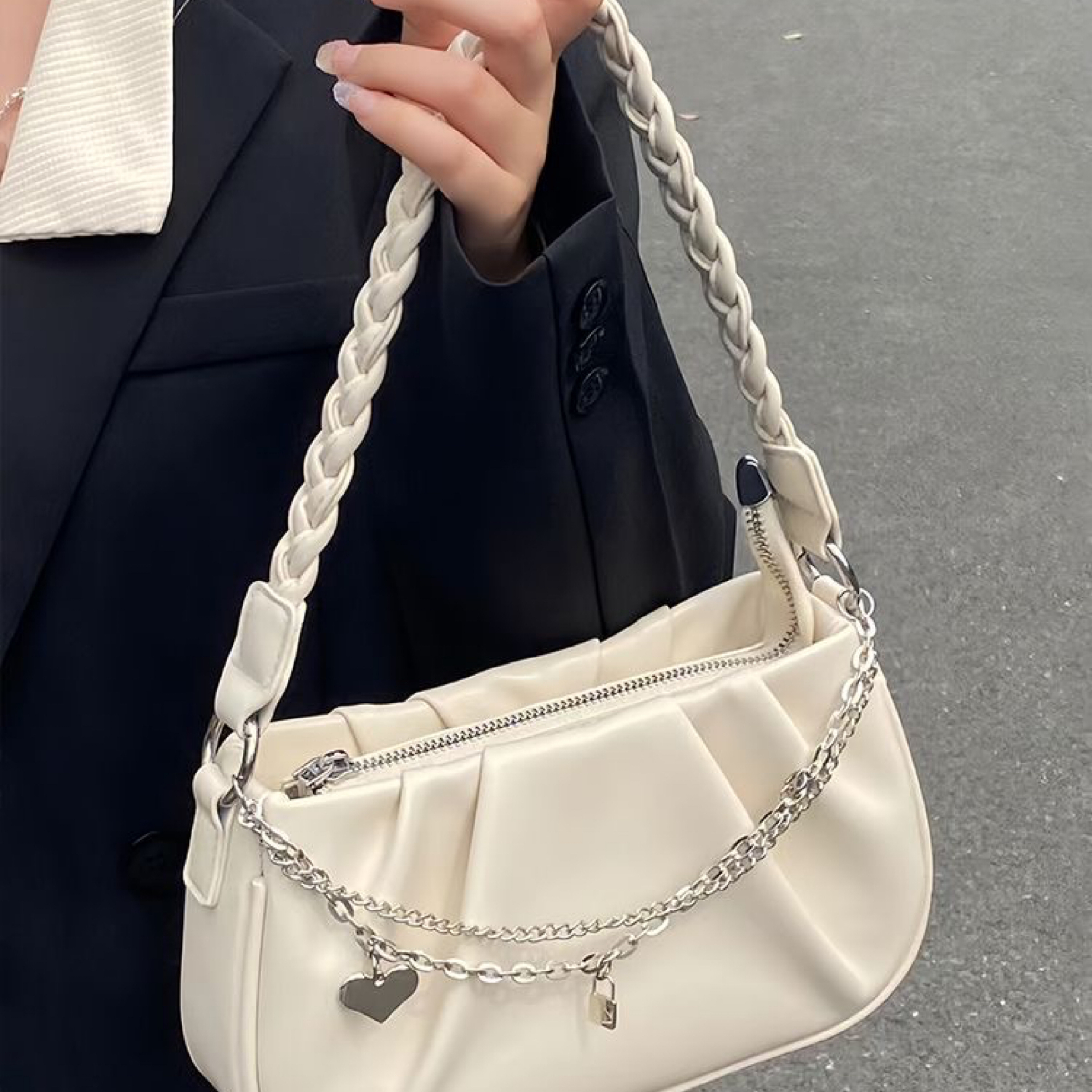 法式雲朵褶皺鏈條包