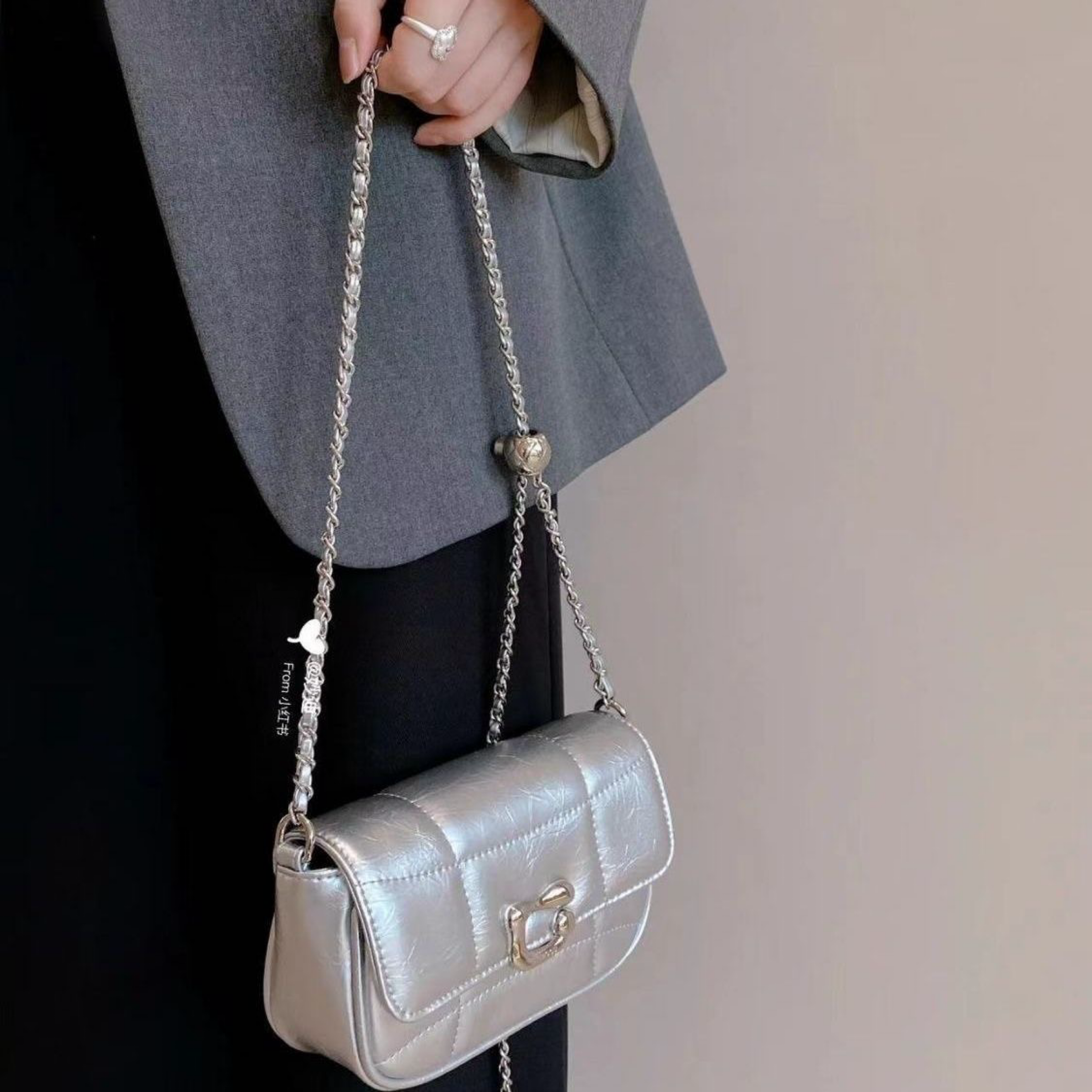 Y2K 甜酷金屬扣菱格鏈條包