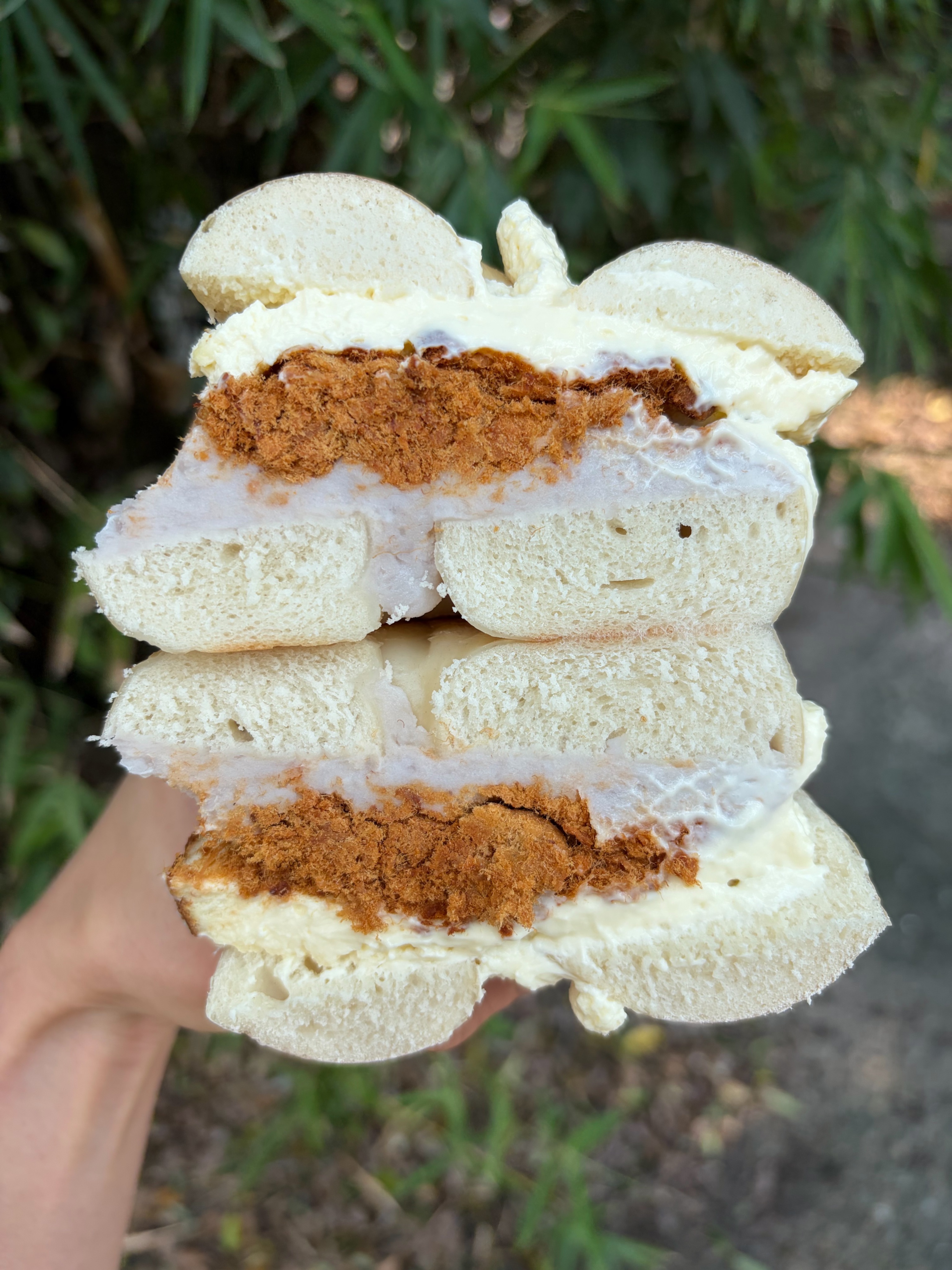 芋頭肉鬆巴斯克貝果