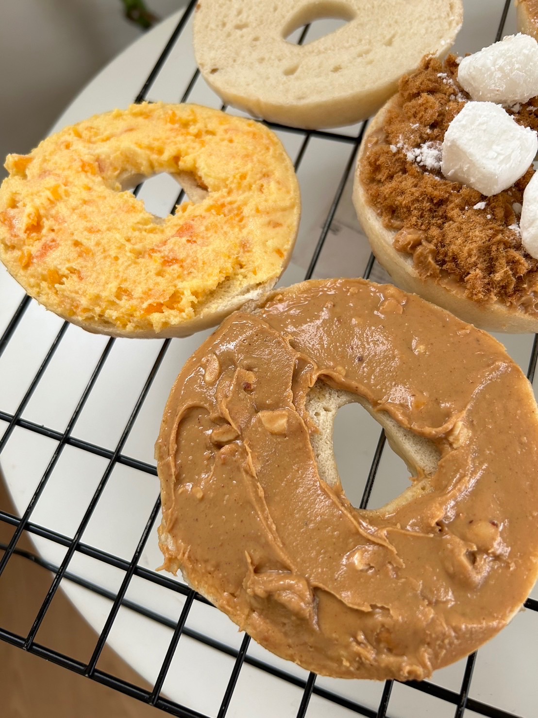 花生鹹蛋黃奶酥貝果