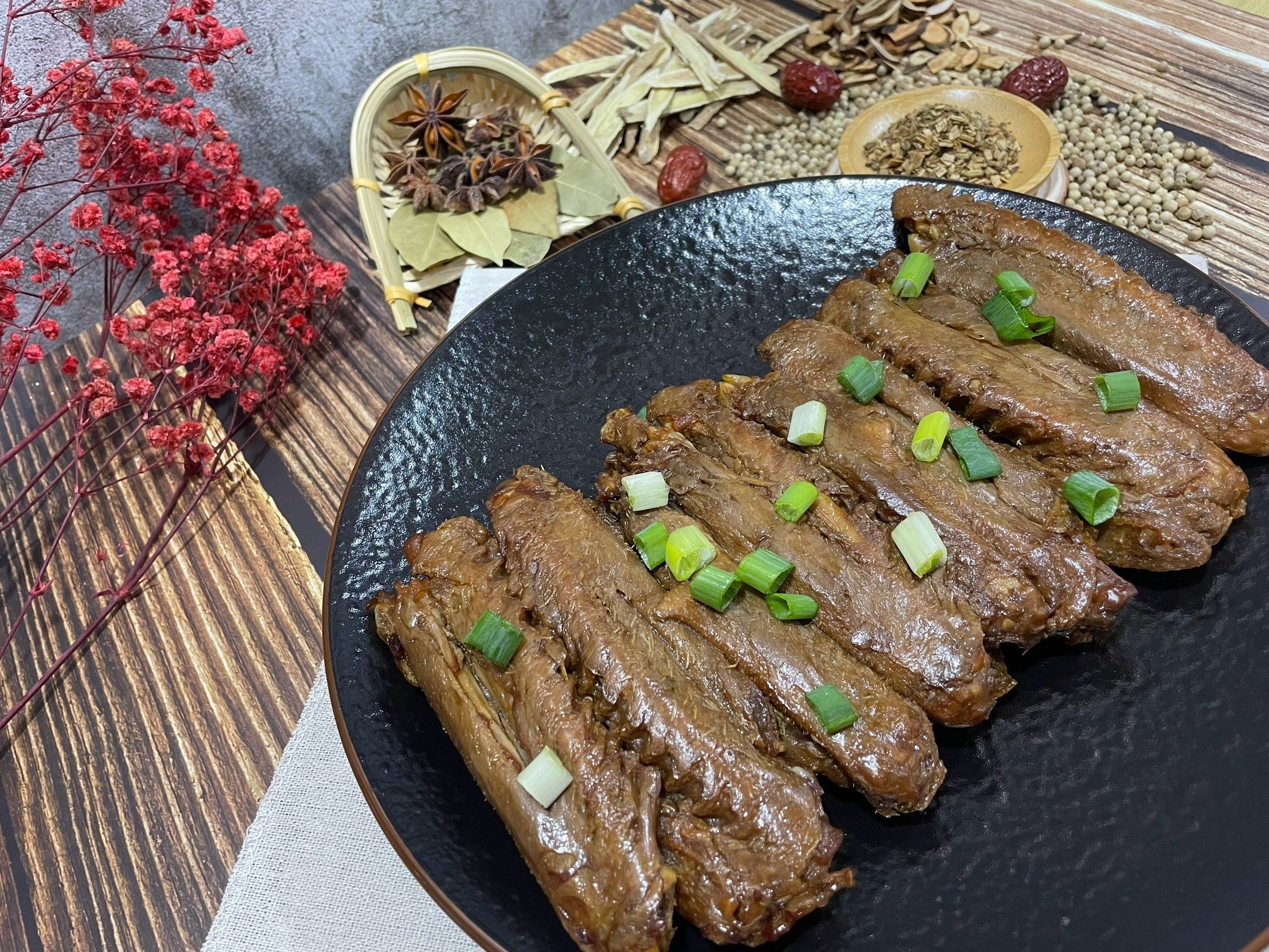 滷鴨翅