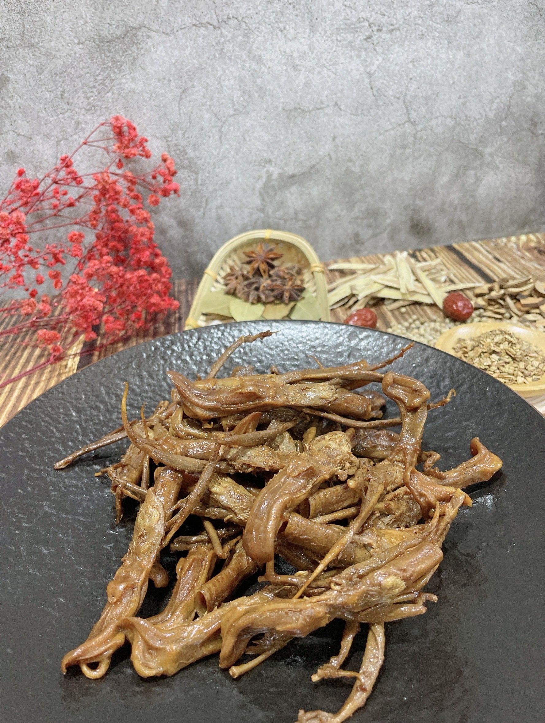 滷鴨舌頭