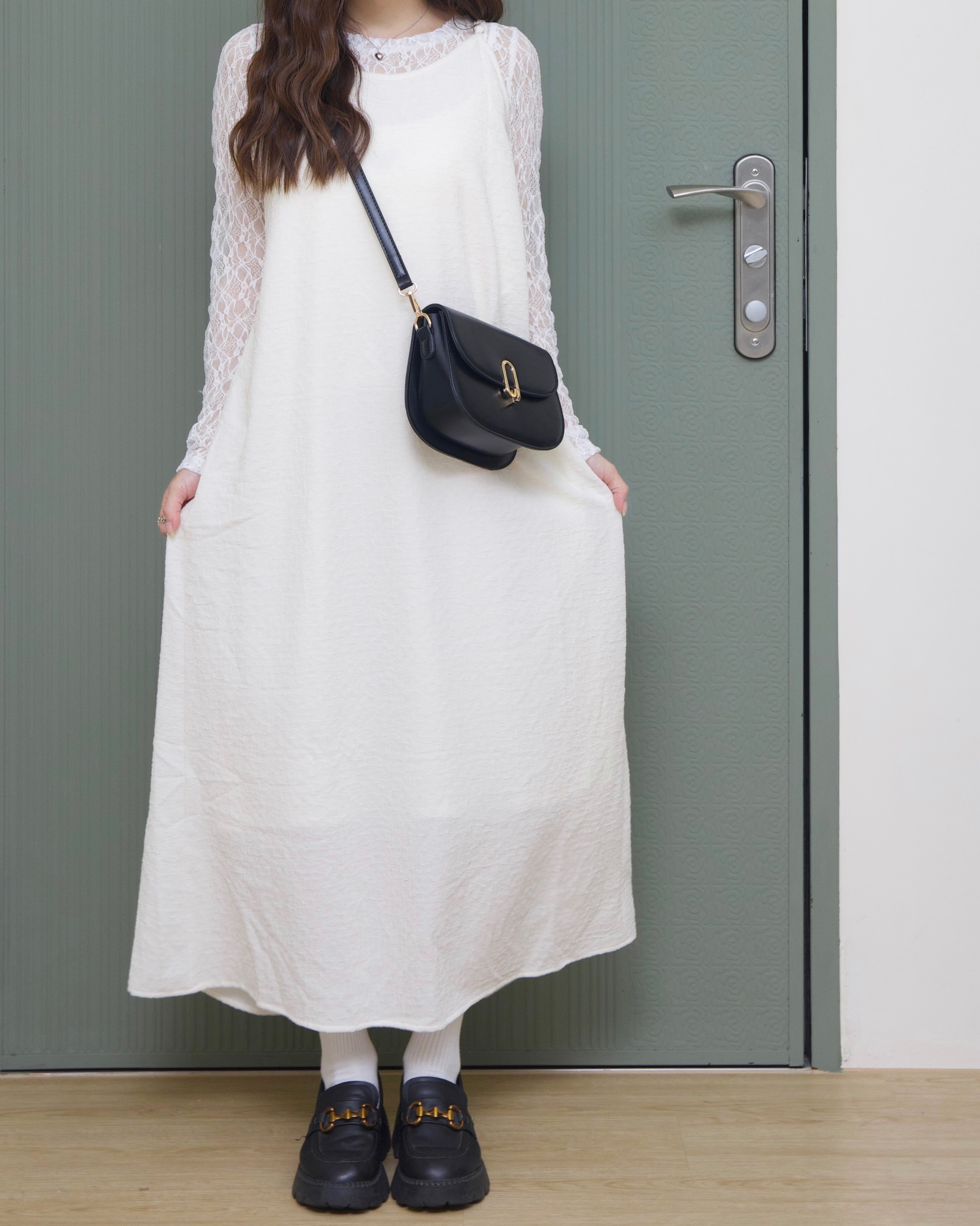 小巧壓紋後綁帶吊帶長