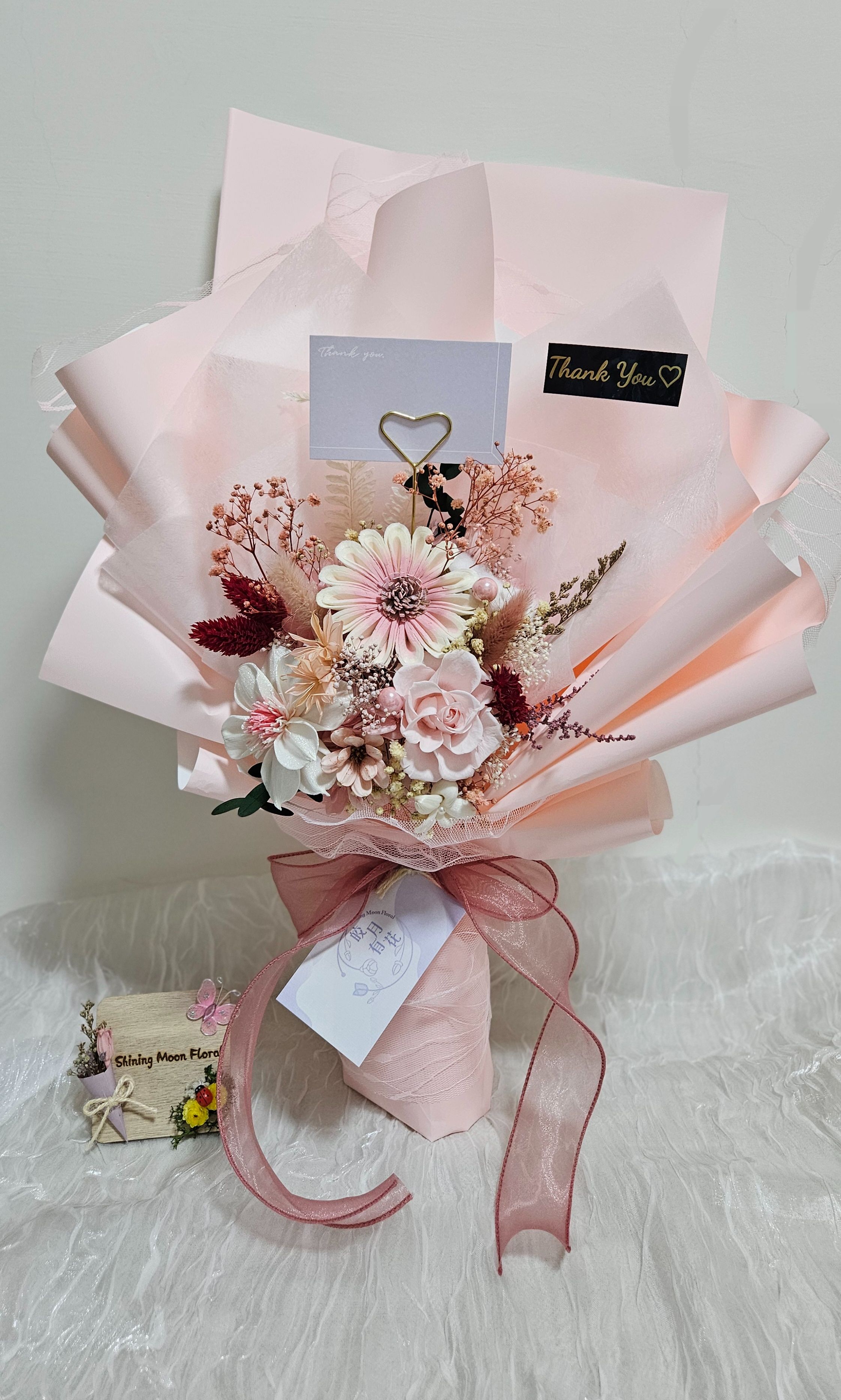 *🕊️ﾟ皎月有花*🕊️ﾟ 畢業花束-謝師款（粉色系）