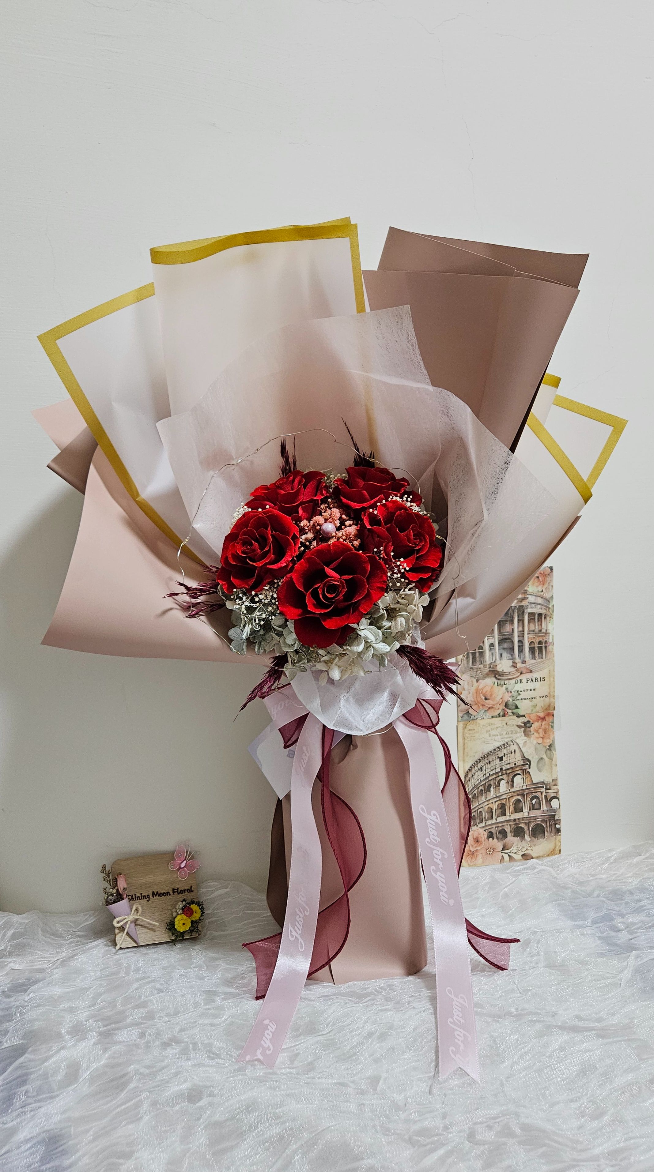 *🕊️ﾟ皎月有花*🕊️ﾟ 永生花花束（客製）『🌹✨緋心唯一✨🌹』