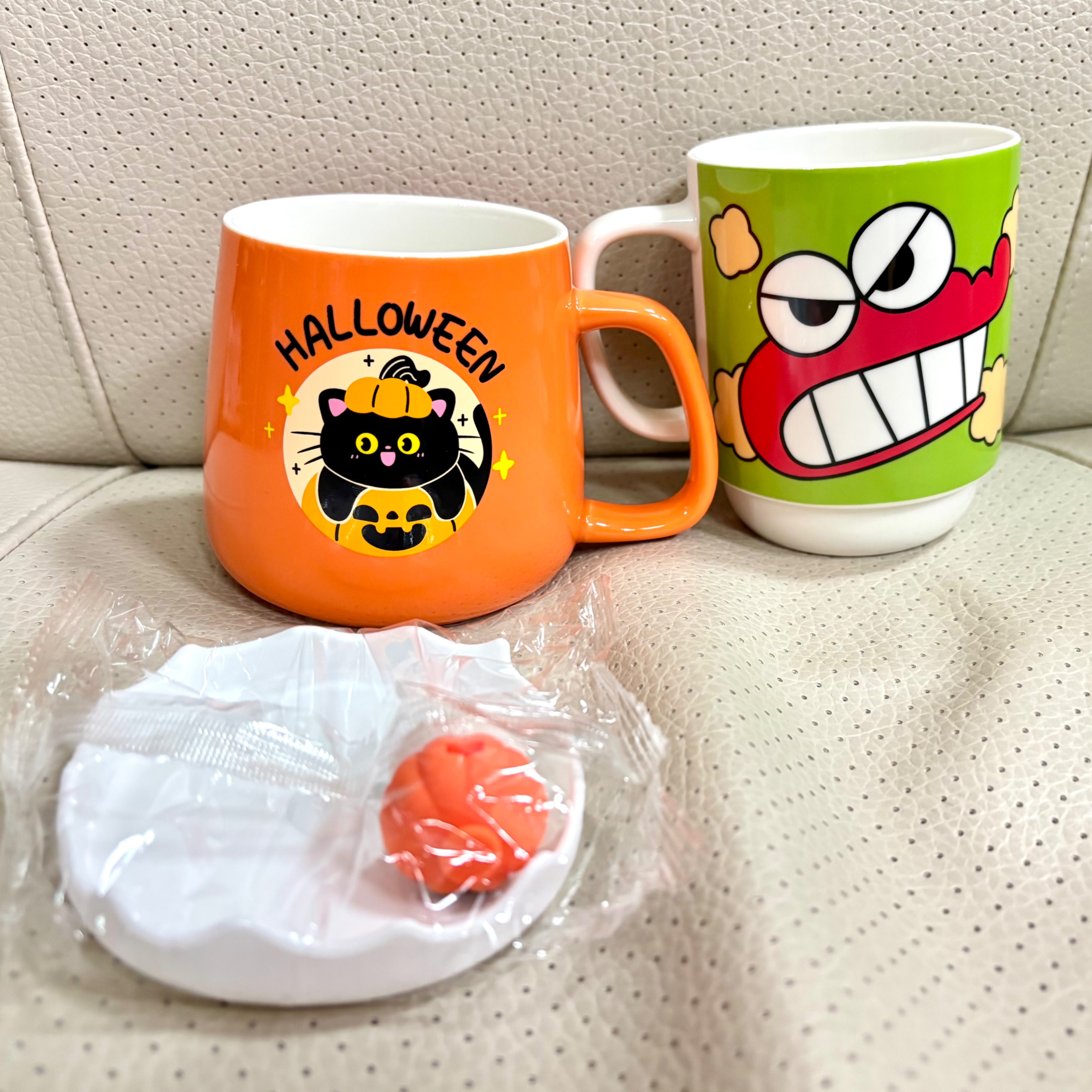 全新未使用馬克杯*2 送徽章