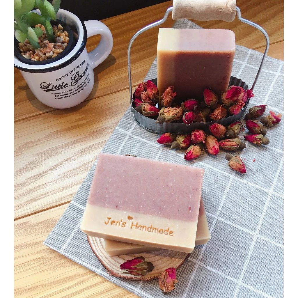 蓁芯皂坊【玫瑰山茶花 嫩白乳皂】滋養潤白  玫瑰浸泡油｜冷製手工皂｜禮盒 禮物｜母乳皂代製