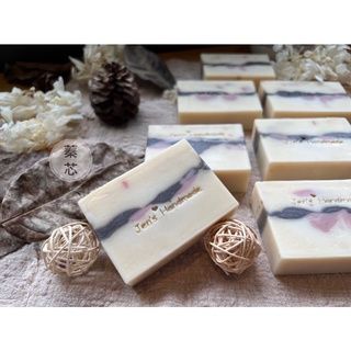 蓁芯皂坊【花梨木 精油療愈皂】舒緩乾燥肌膚│有花香的樹木│玫瑰木香│冷製手工皂│手工皂禮盒│禮物