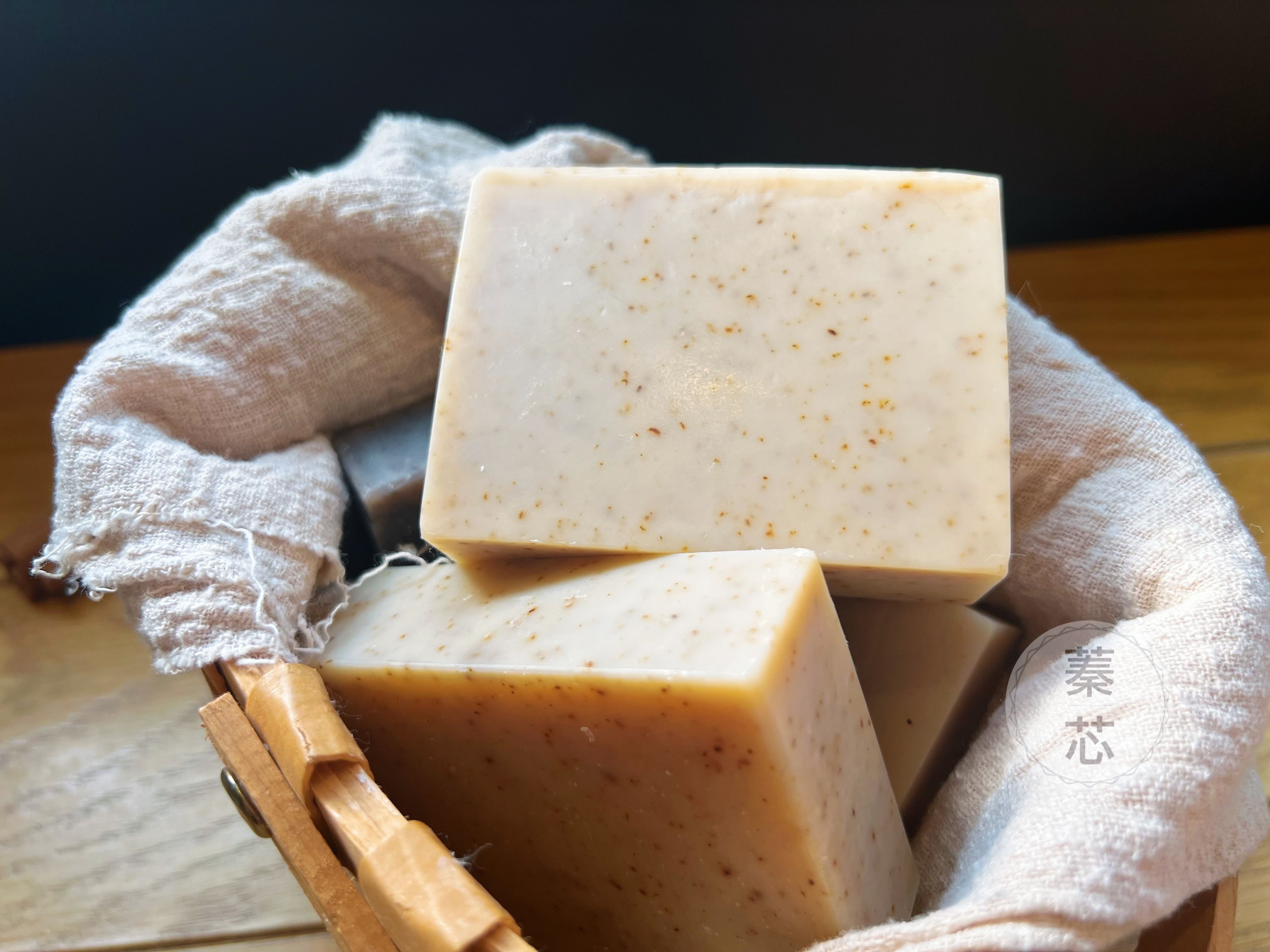 蓁芯皂坊【香蕉牛奶 嫩滑舒膚皂】天然果膠滋養滑潤│牛奶浴│寶寶愛用│冷製手工皂│可代製母乳皂│禮物 禮盒