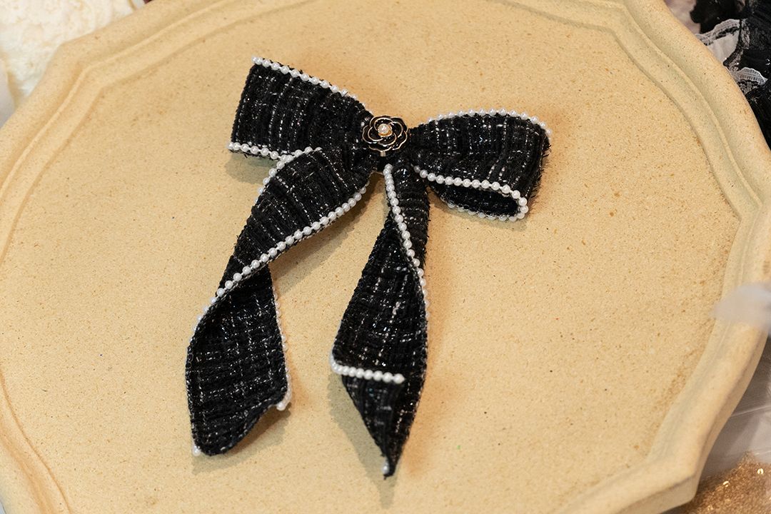 「簡約珍珠山茶花」 手作髮夾小香風 手作商品 手作髮飾 #茉紡工作坊