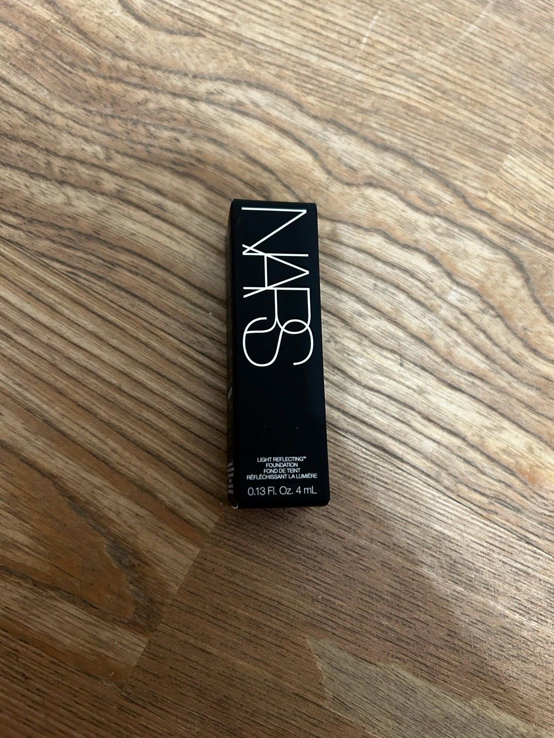 NARS-裸光肌萃粉底精華4ml