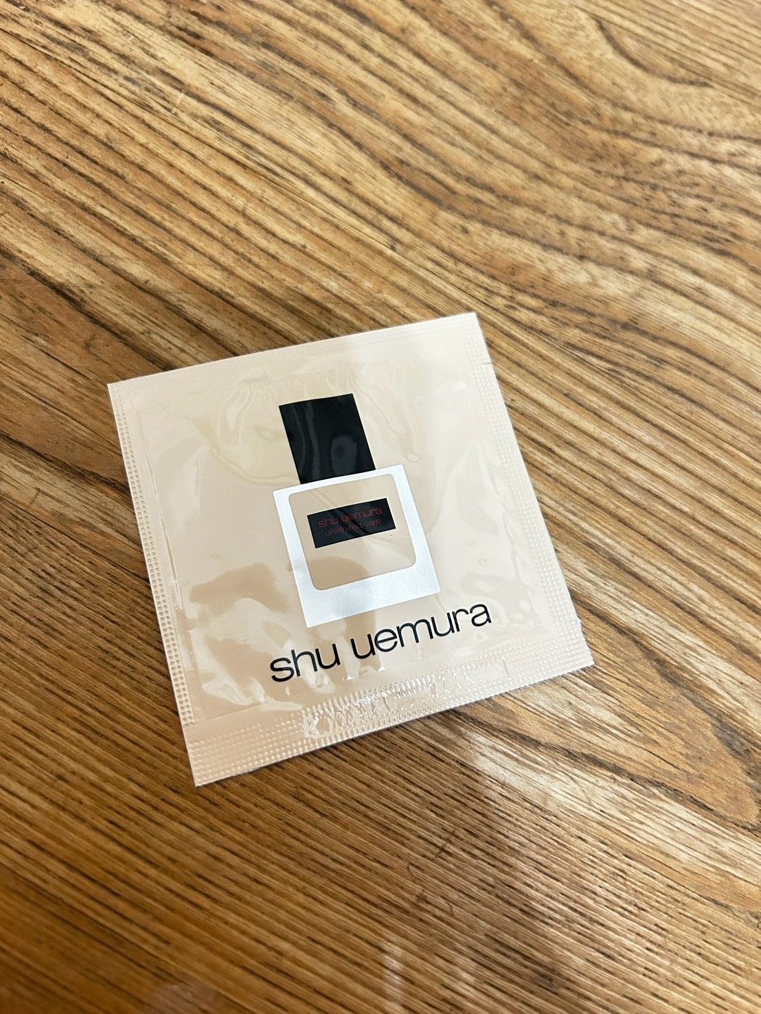 Shu uemura-無極限裸光精萃粉底1ml