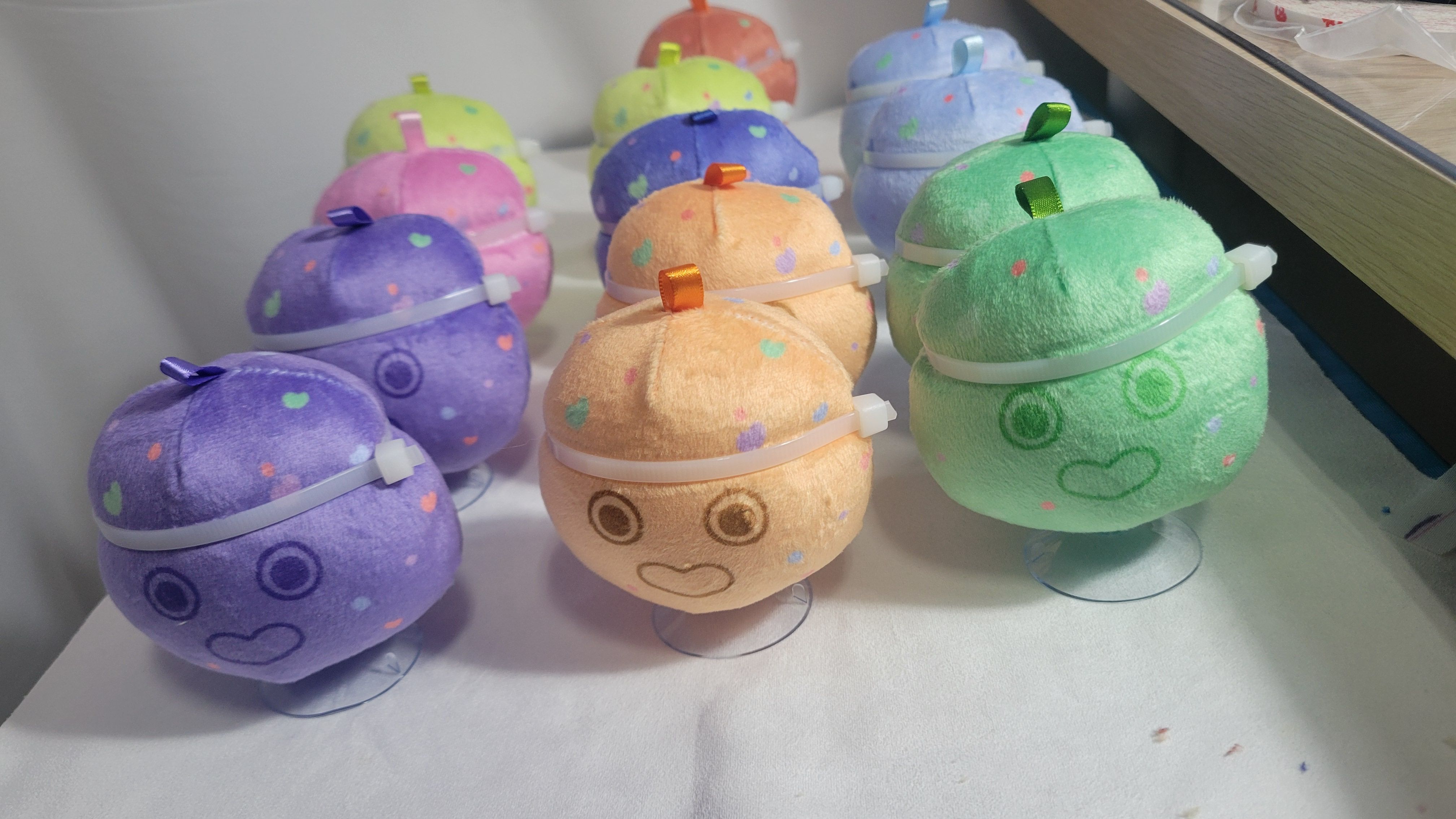 誘餌煙火吸盤娃娃吊飾-餘量通販