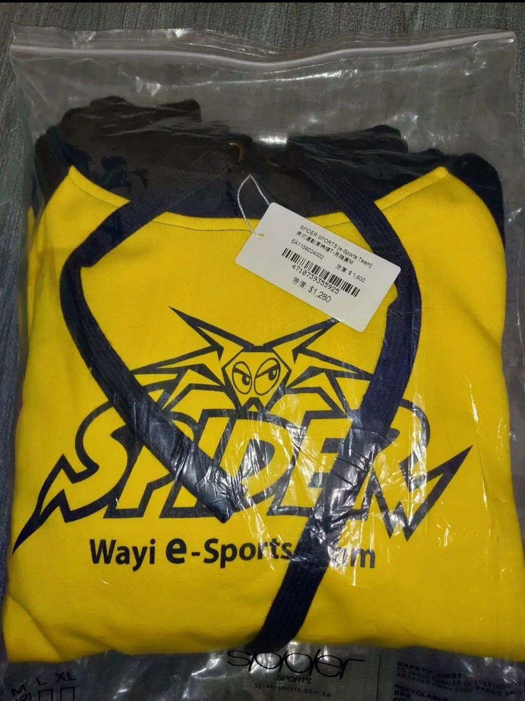 華義spider帽T