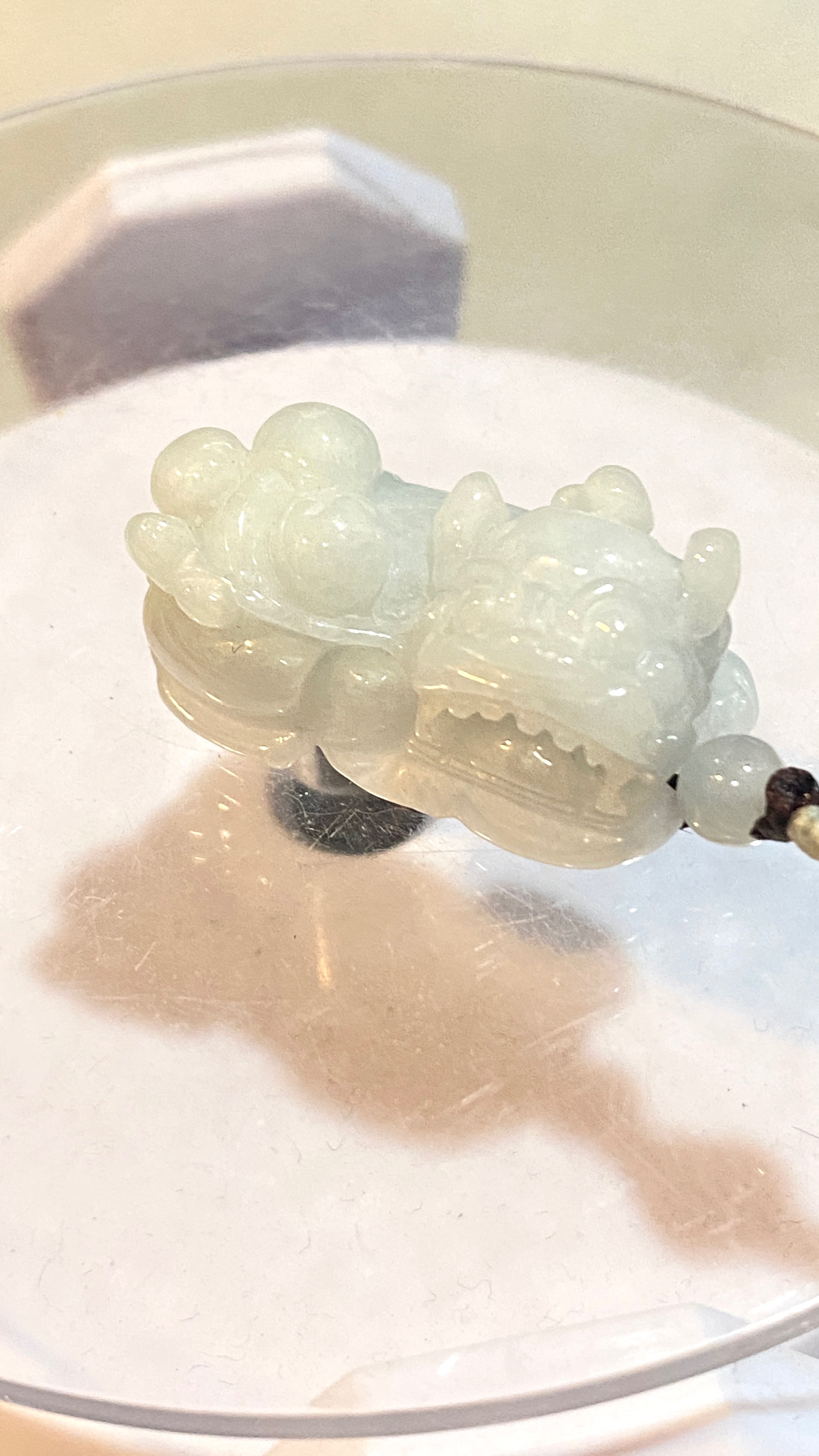 細糯淡綠底白月光貔貅吊墜一對