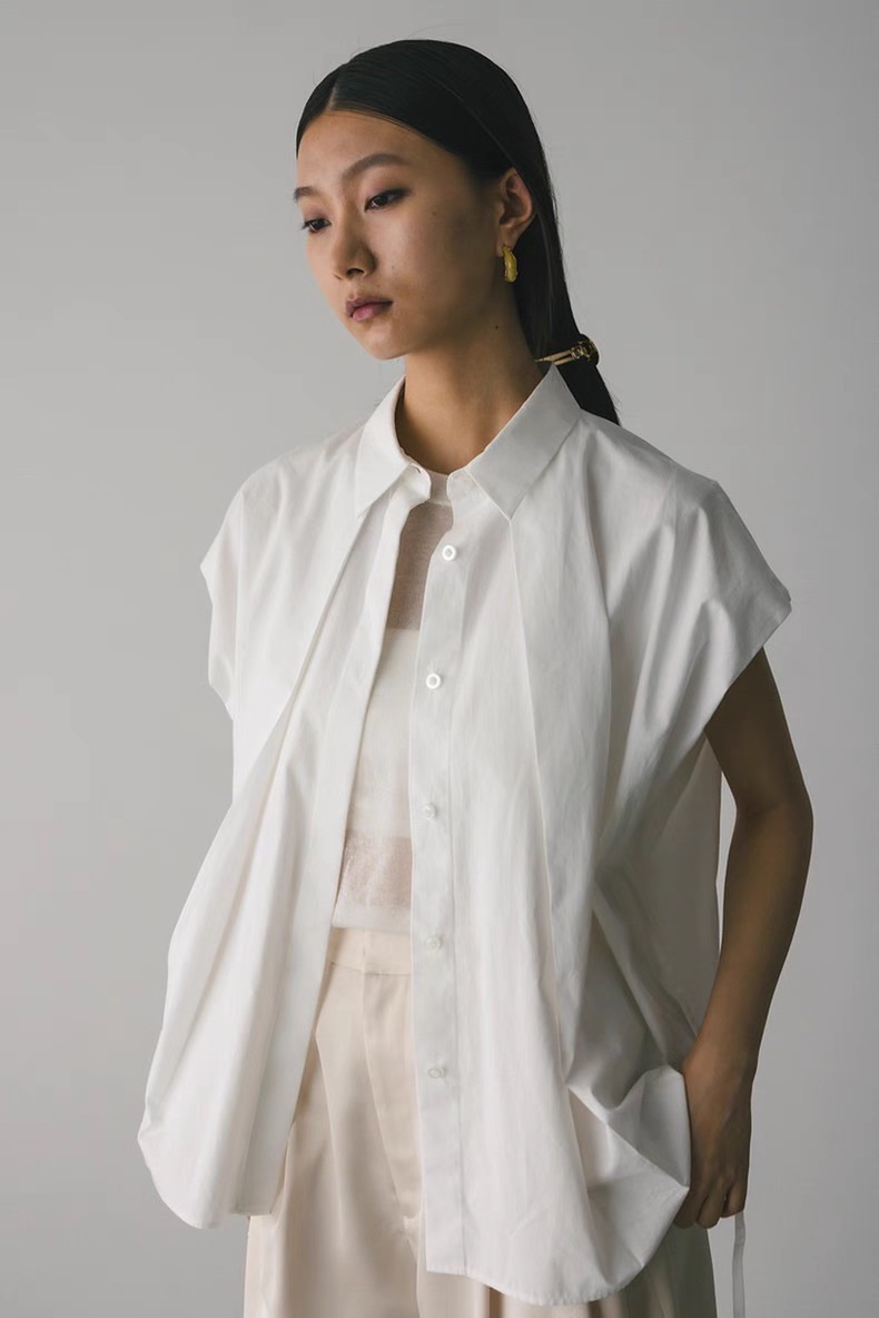 072702 直播檢漏8 月 小松本 有腰帶的襯衫