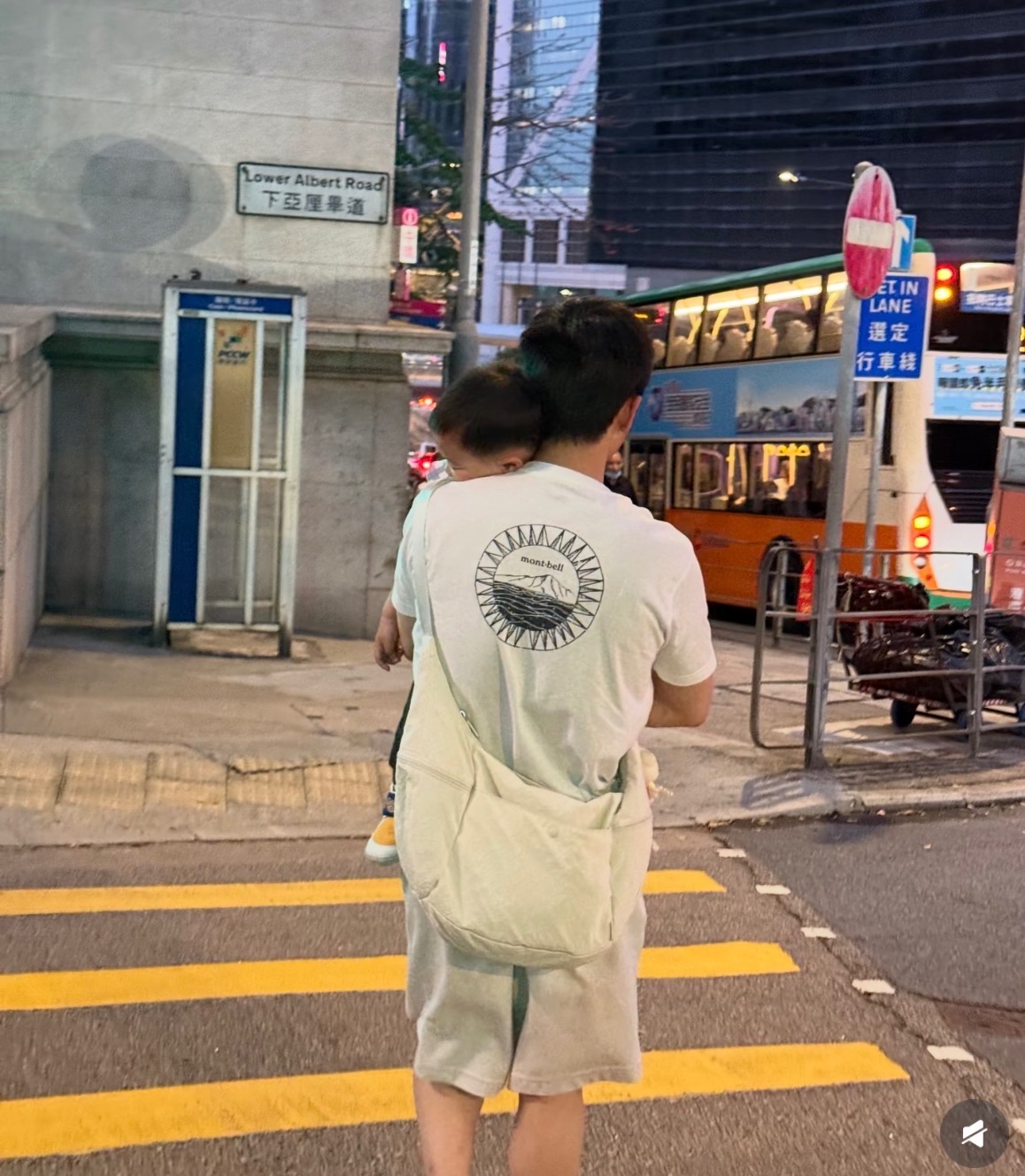 032402 團購不退換預購 mon 男女同款 100%棉後印山系印花T恤