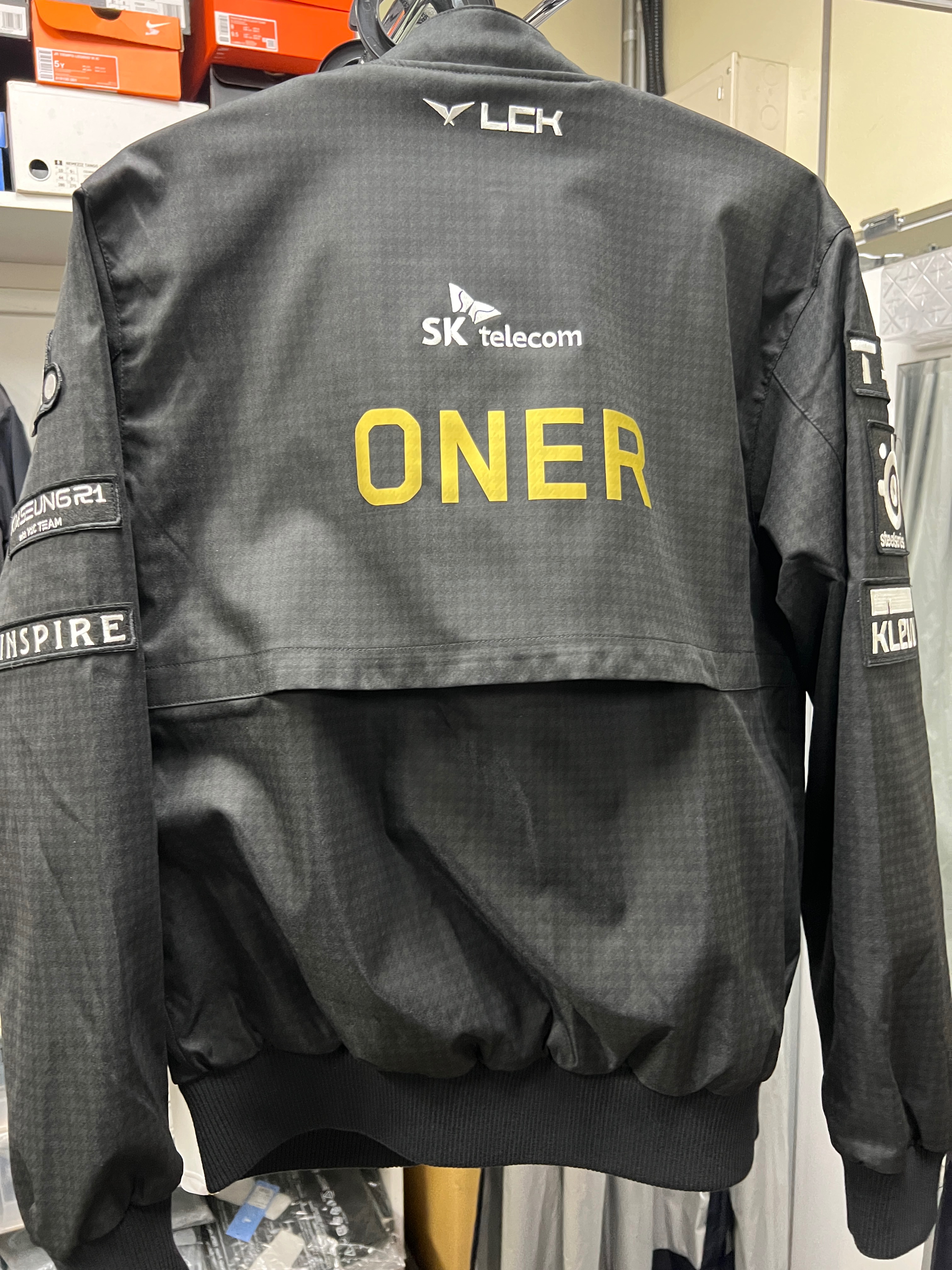 世界賽外套Oner背標 M