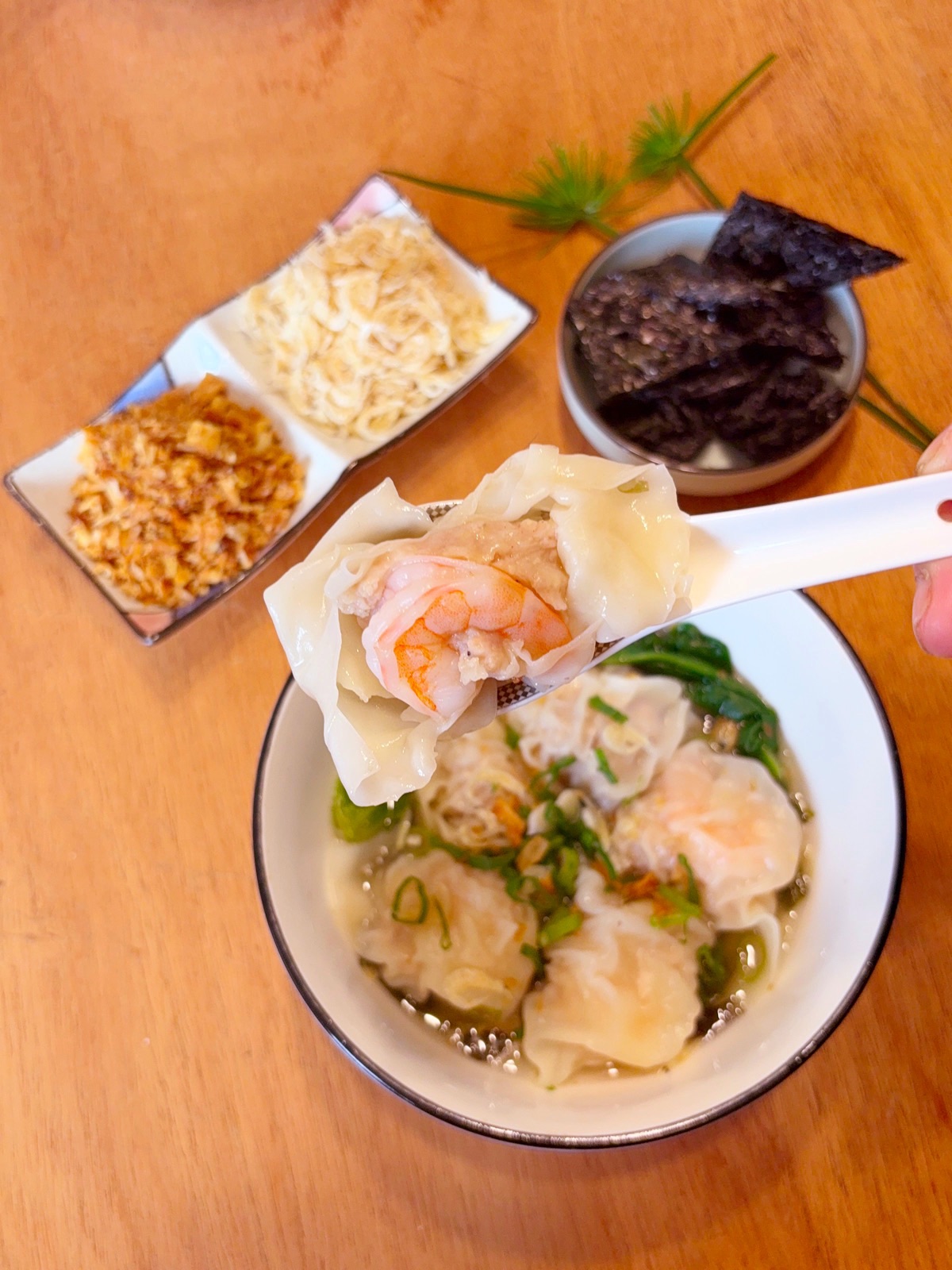 鮮蝦大餛飩