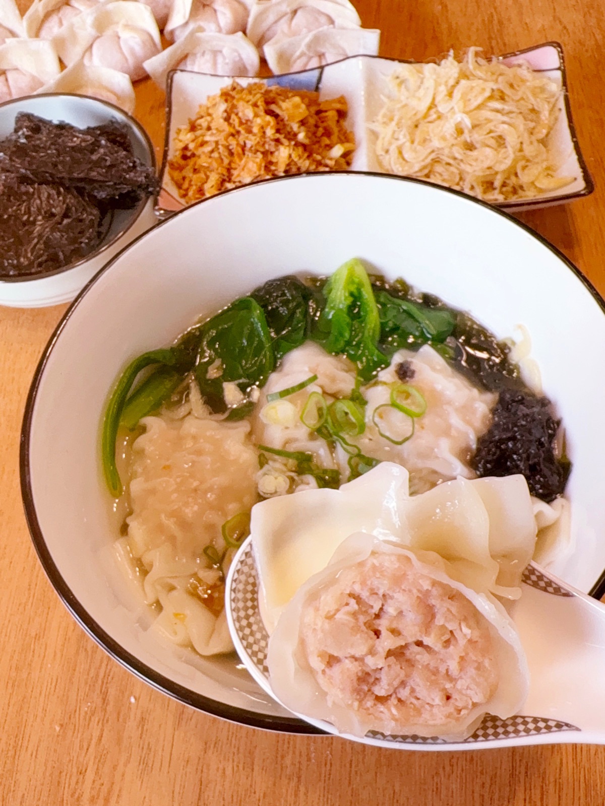 鮮肉大餛飩