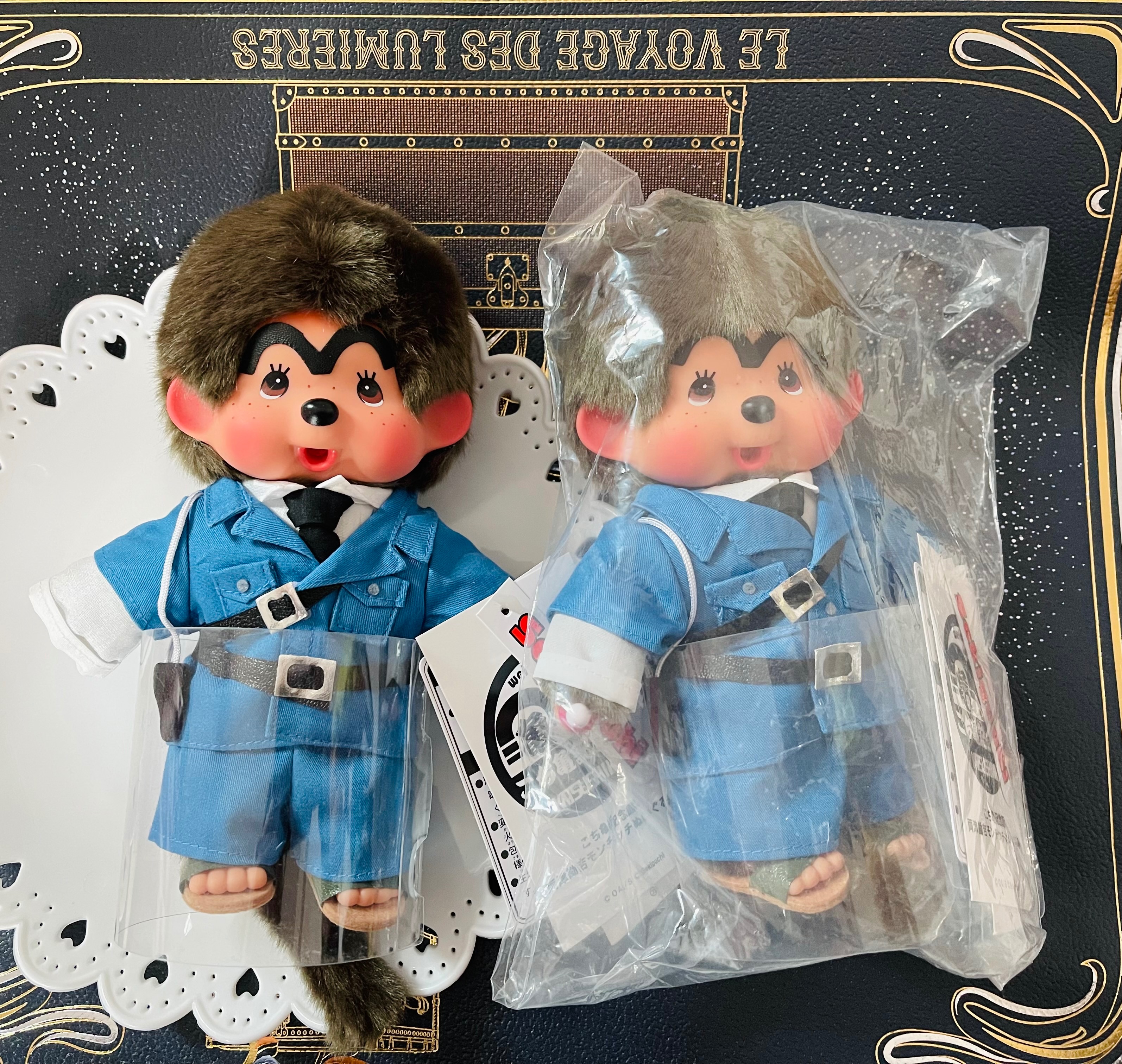 龜有紀念館限定～夢奇奇 monchhichi x 兩津勘吉 烏龍派出所 聯名 玩偶