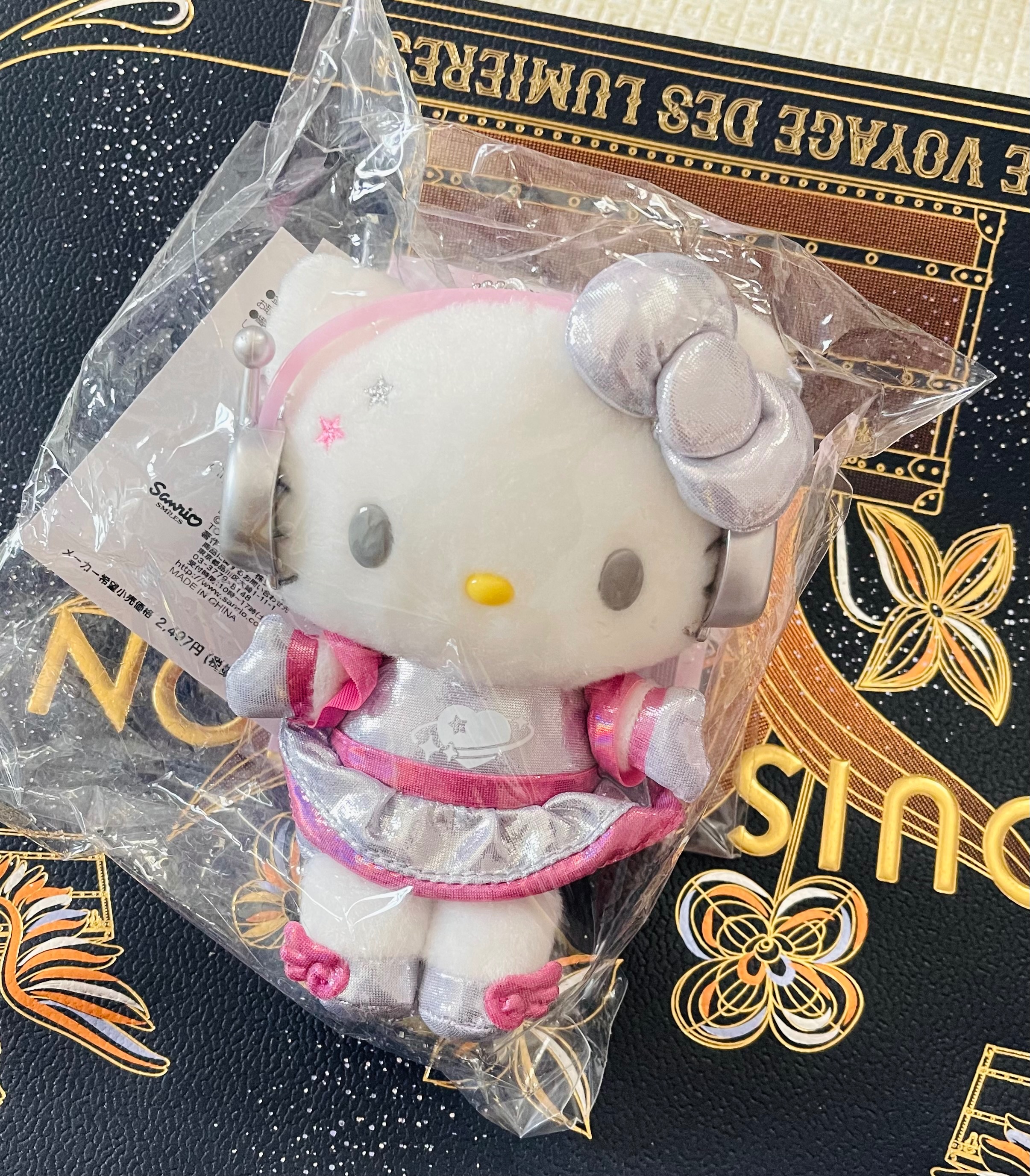 現貨～ 日本現地購入 Sanrio三麗鷗銀河系 心跳星球銀河系 宇宙星球 kitty 玩偶吊飾