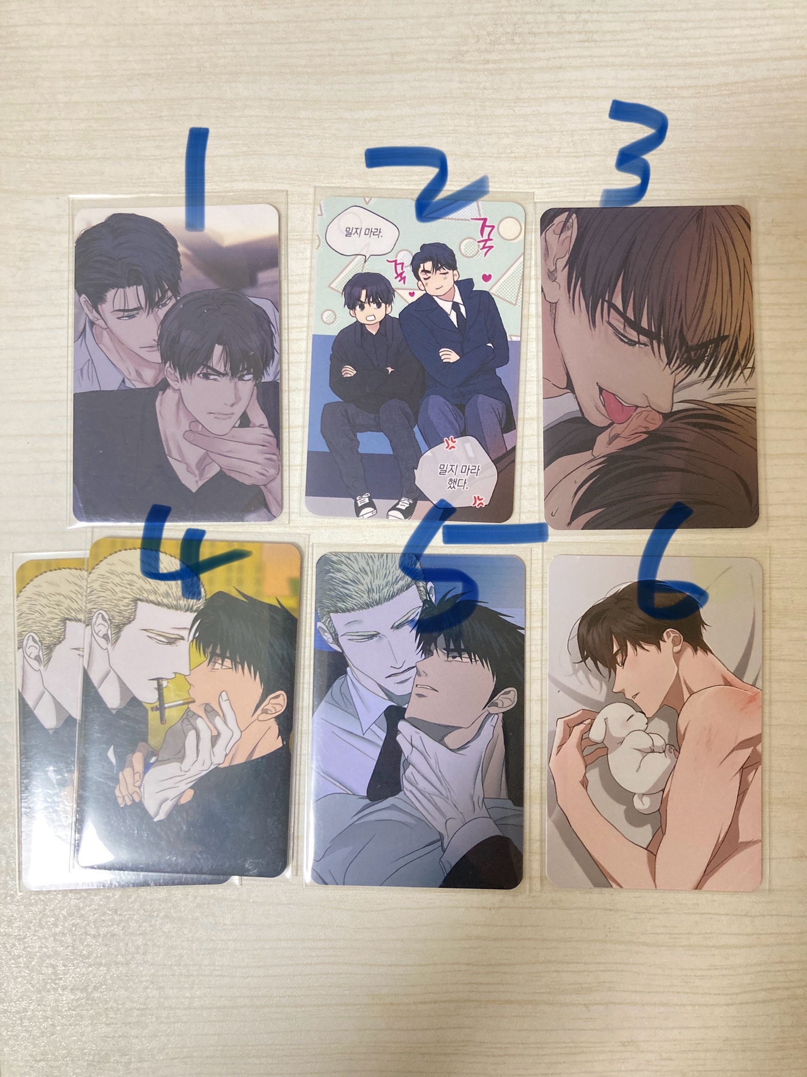 此區需綁兩張小卡或其他周邊一個