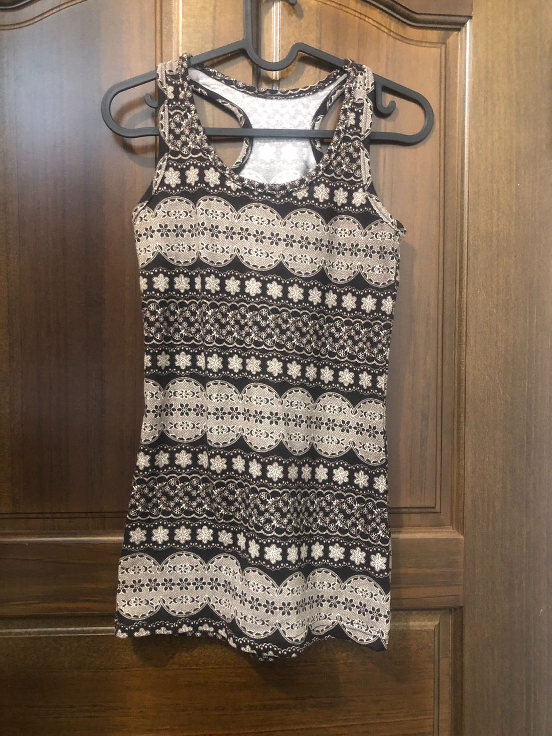 ♛ROSEMAYR♛廠商寄賣-Z4588咖啡色雪花背心