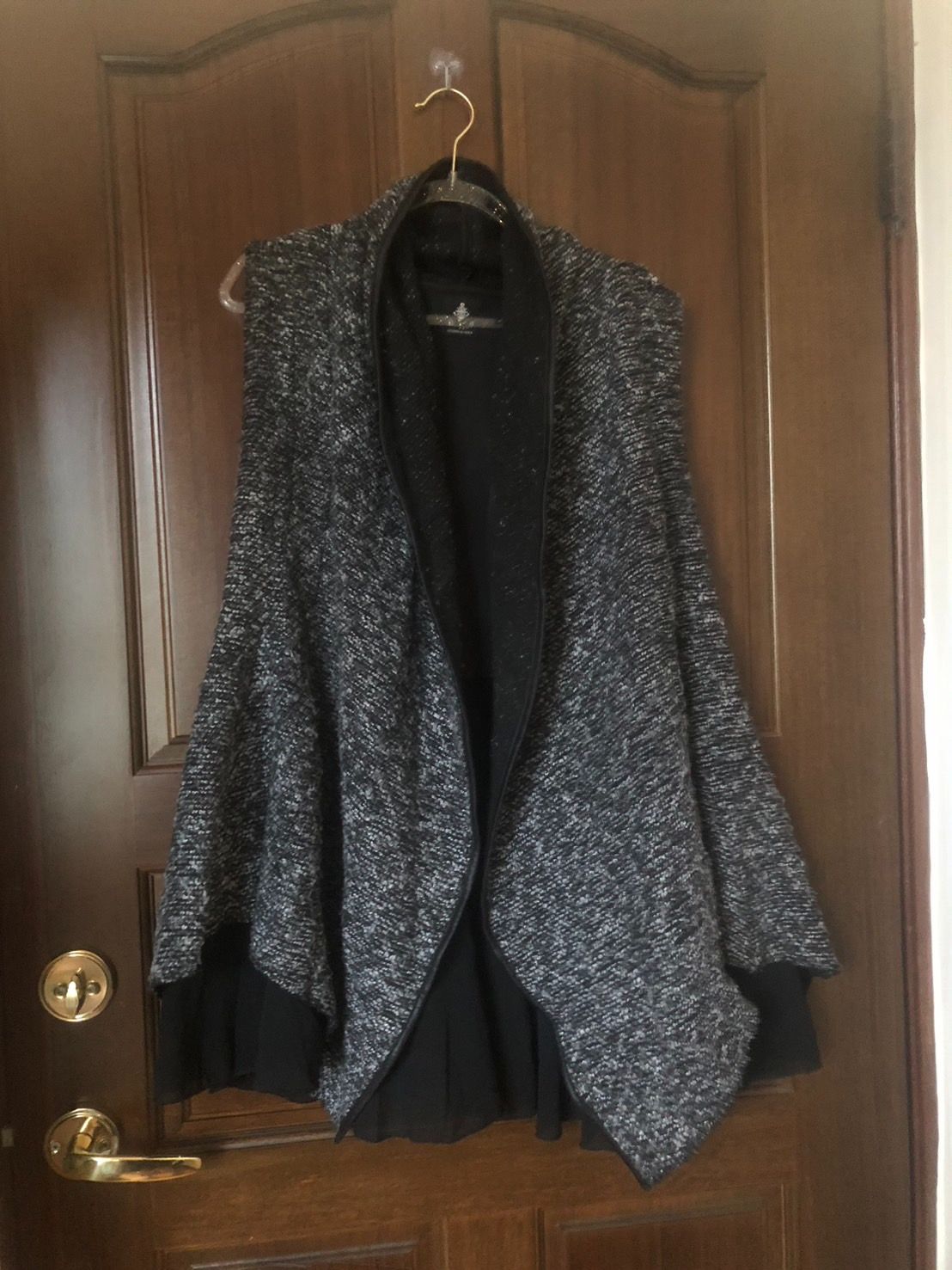 ♛ROSEMAYR♛廠商寄賣-X1488設計感拼接雪紡開襟斗篷/外罩