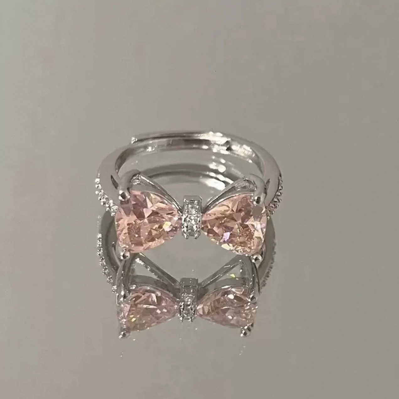 粉色鋯石蝴蝶結戒