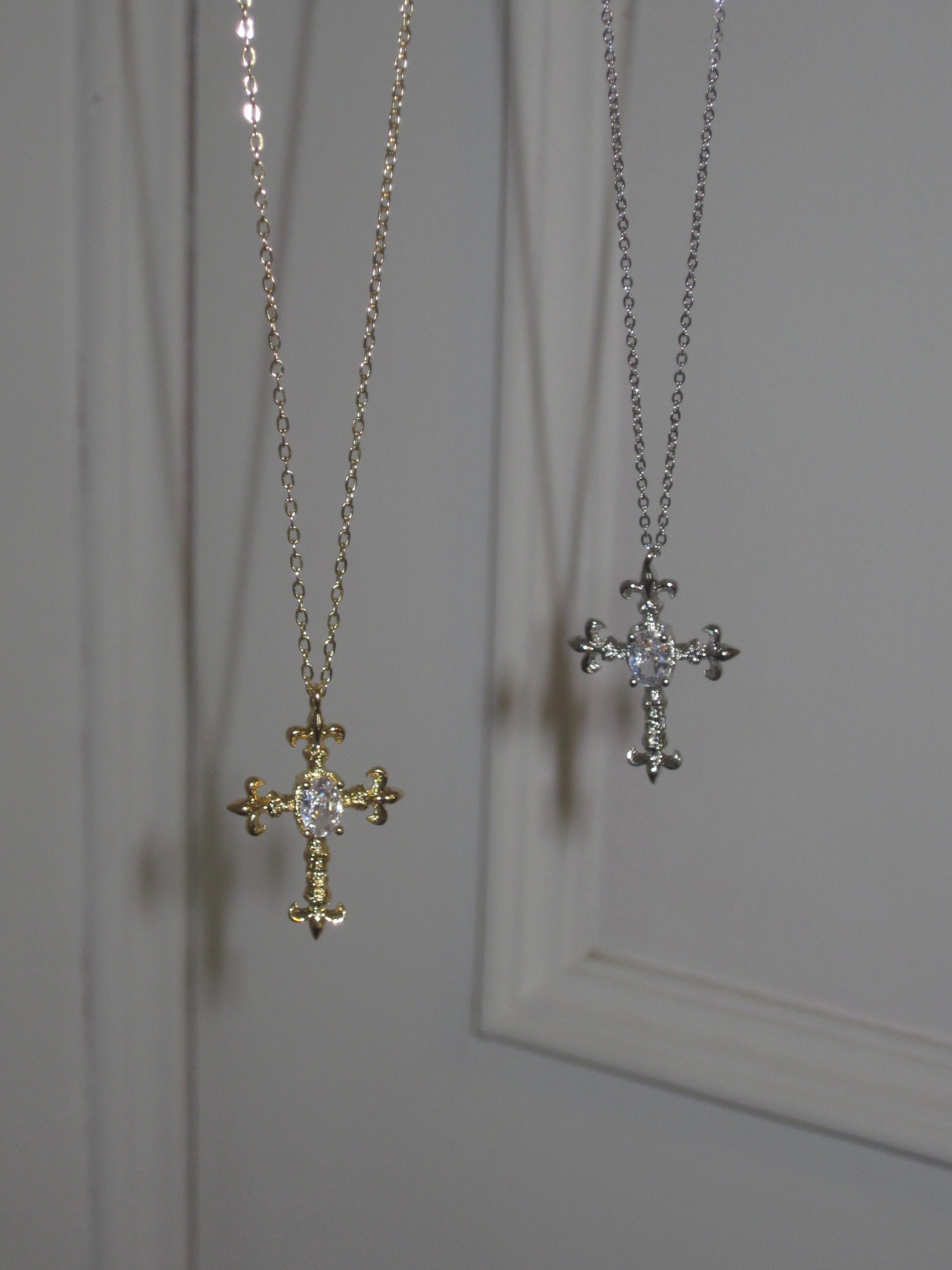 cross （silver/gold） necklace