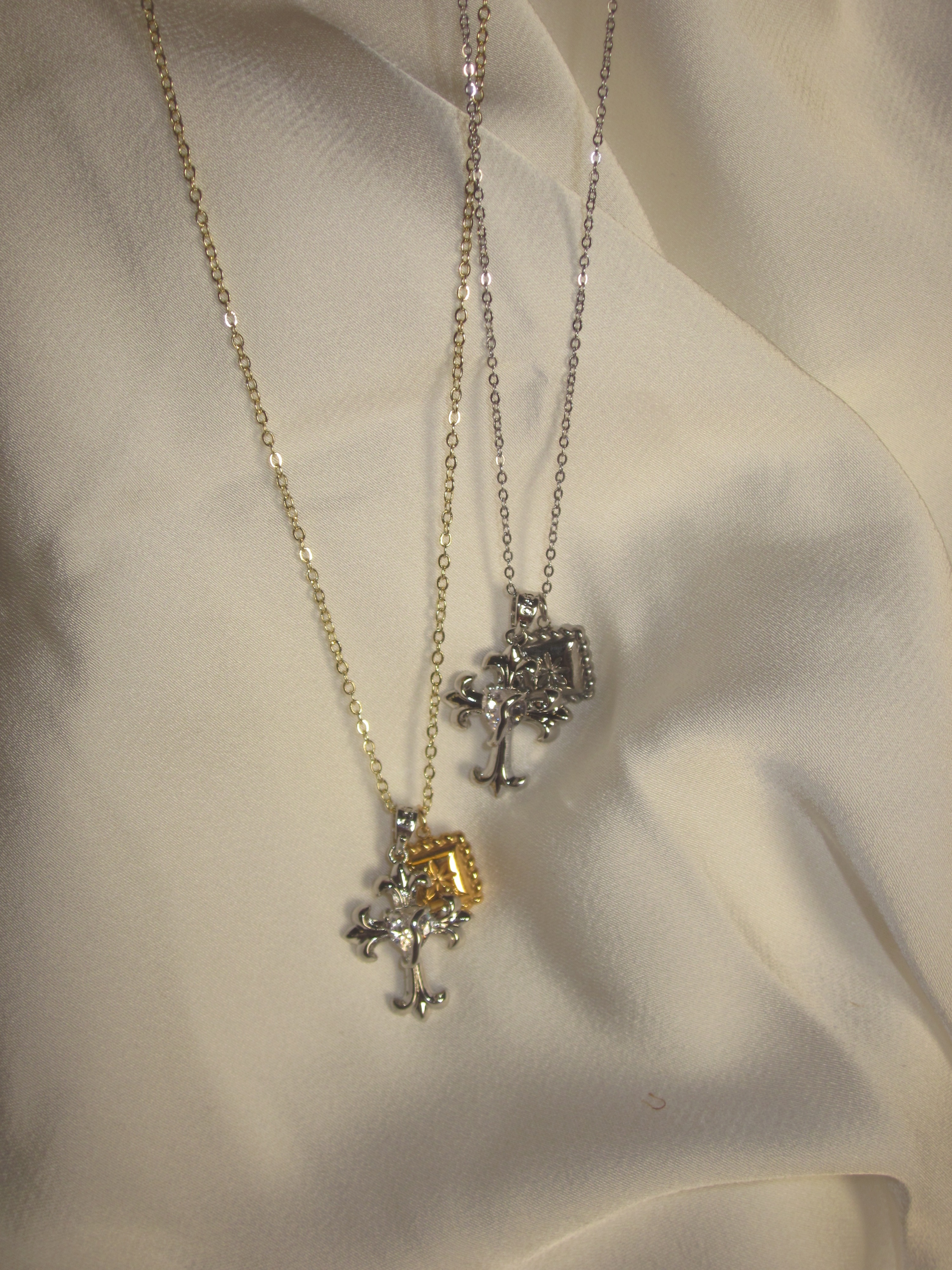 Alva necklace