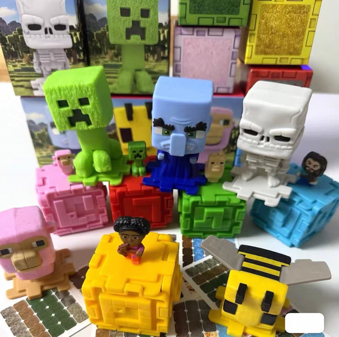 Minecraft 麥當勞聯名公仔
