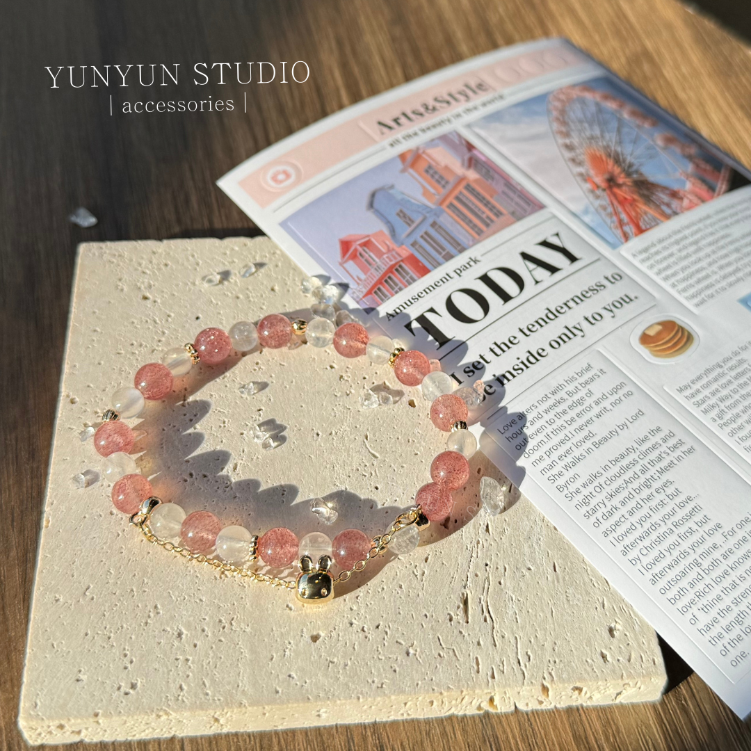 手鍊-藍月光、草莓晶‧₊˚🤍 * ⋆𓈒