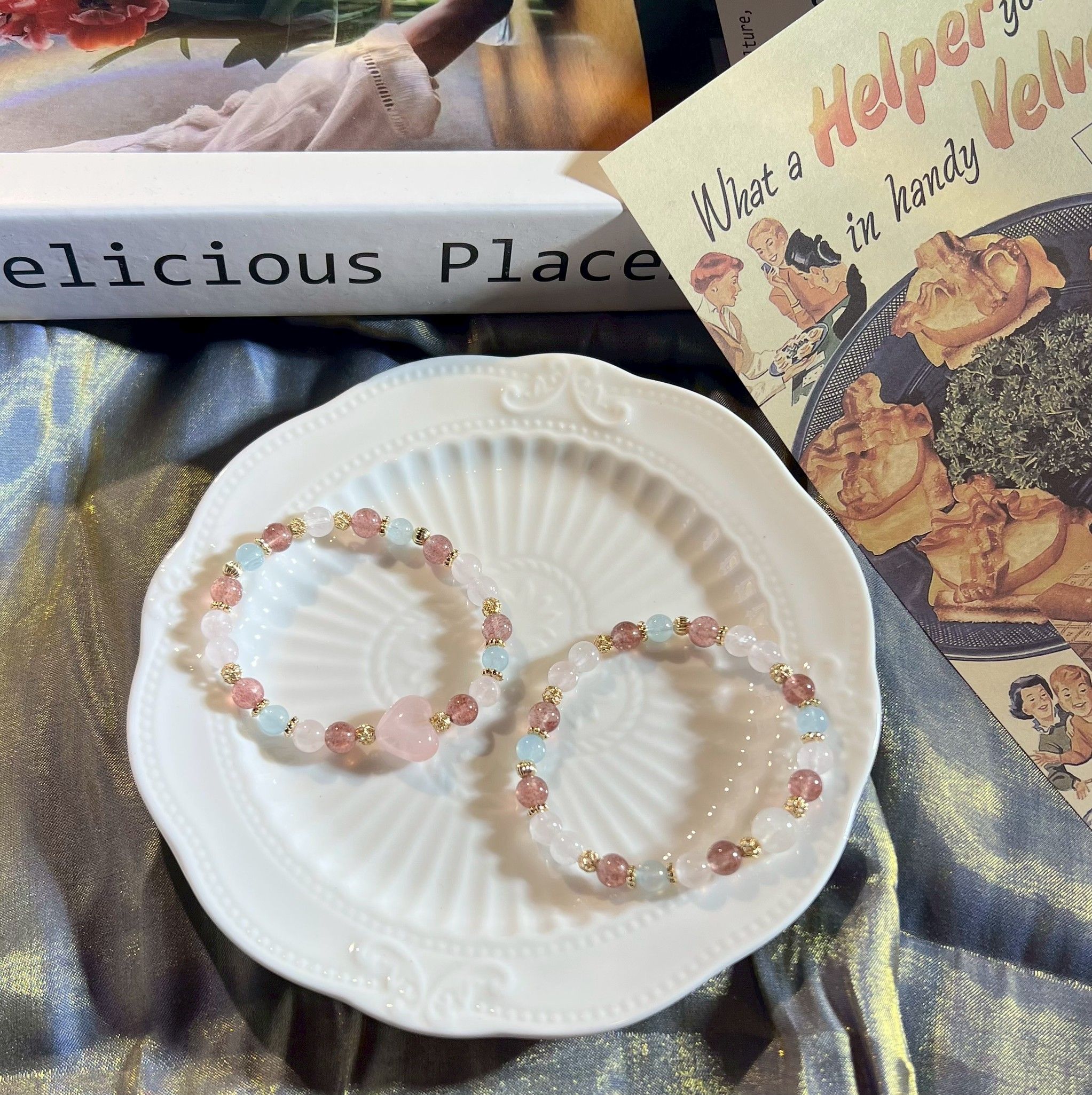 《藍月戀莓》、《清晨花語》🌸