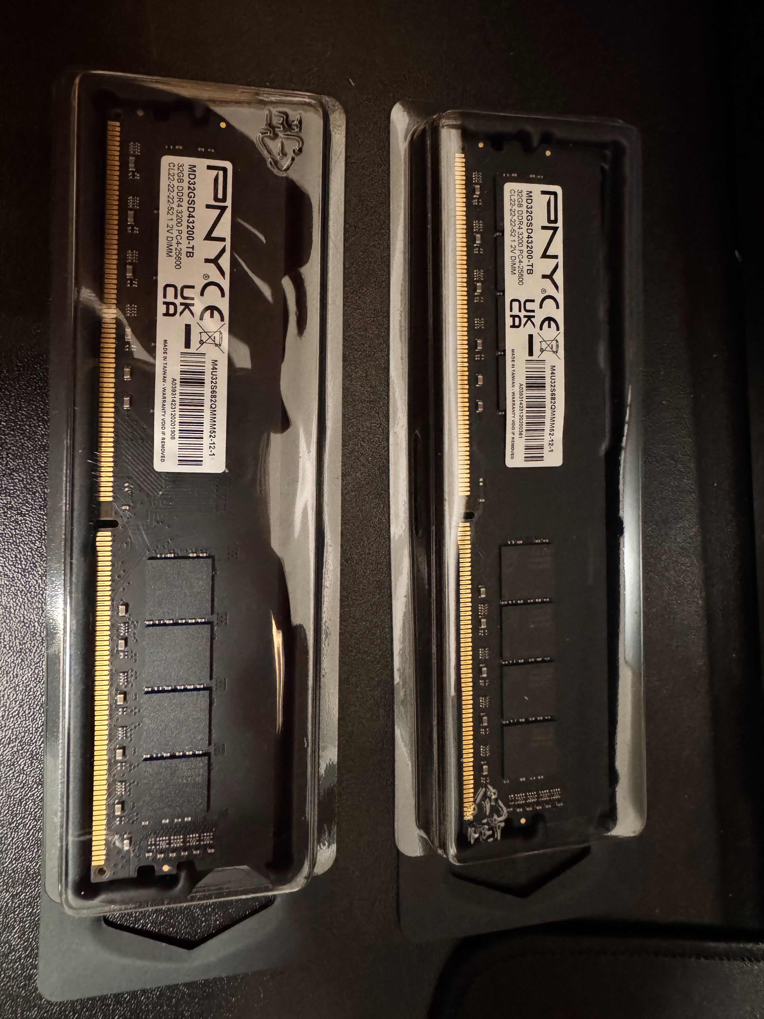 PNY DDR4-3200 32GB*2+MSI RX6800XT GAMING Z TRIO 16GB
