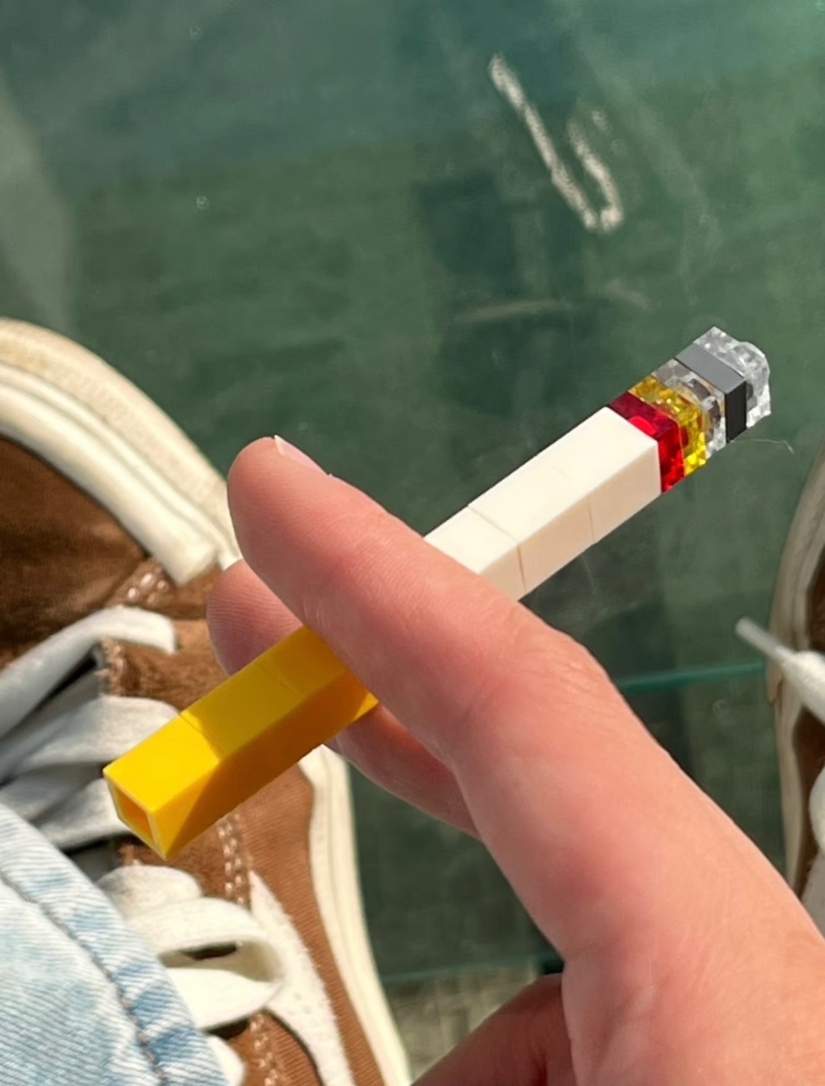 被問爆‼️完售下架‼️可以抽一萬次 超精緻的香菸積木🚬解憂神器