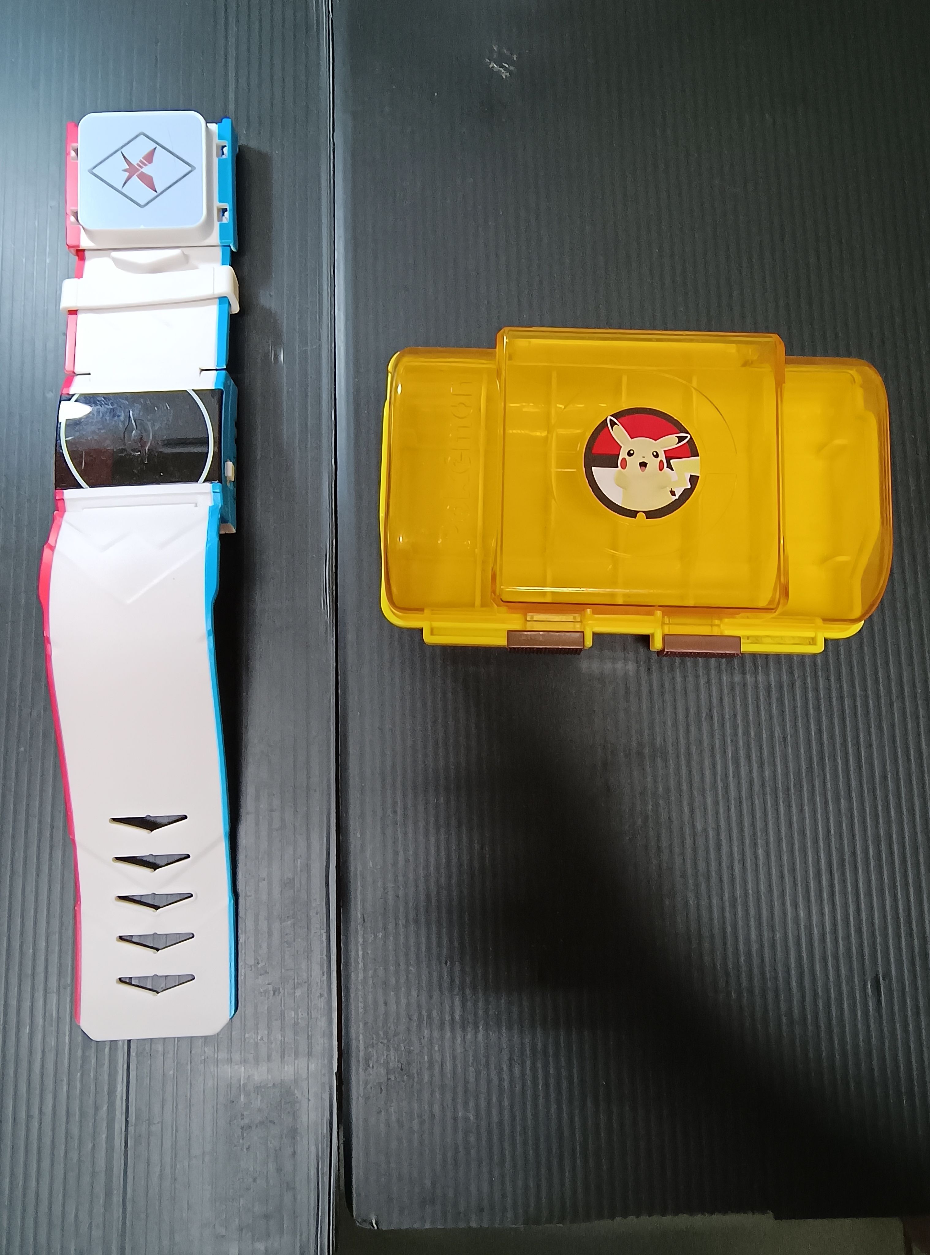 【如圖】Pokémon Mezasta隨身卡匣盒+正常有電日本極巨腕帶『收藏用』