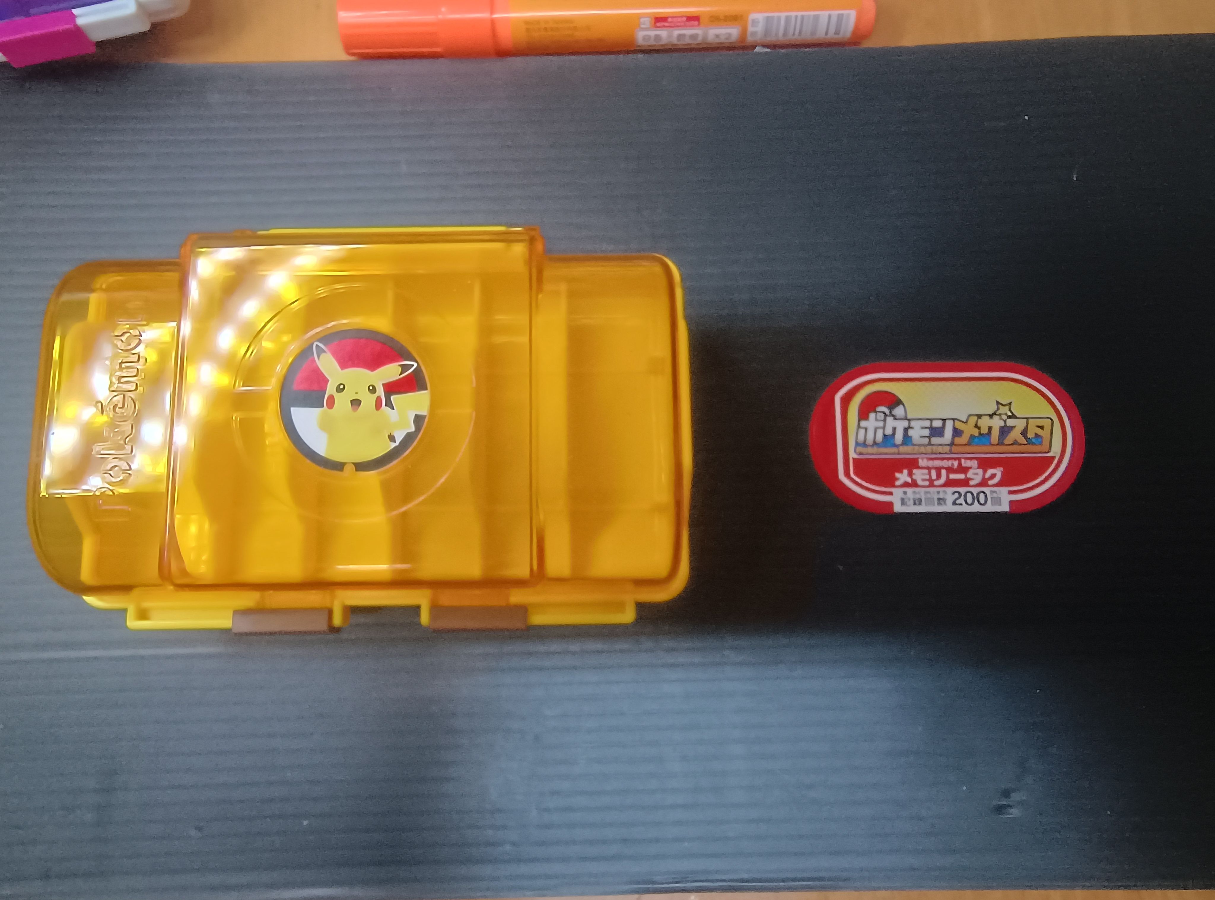 【如圖12】Pokémon Mezasta原廠隨身卡匣盒+記錄卡匣200回（贈合身100入卡匣膜1包）
