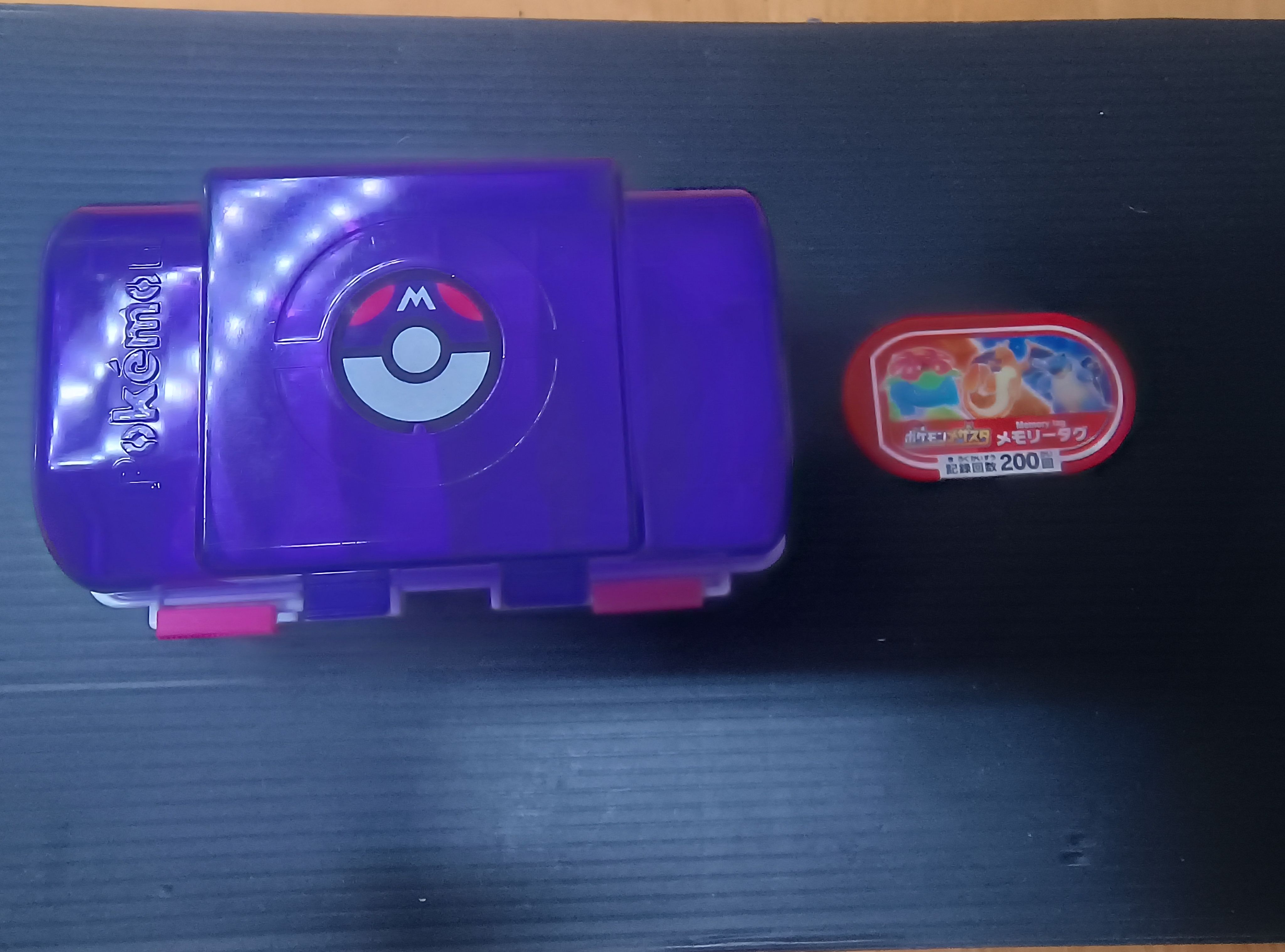 【如圖16】Pokémon Mezasta原廠隨身卡匣盒- 有貼紙+記錄卡匣200回（贈合身100入卡匣膜1包）