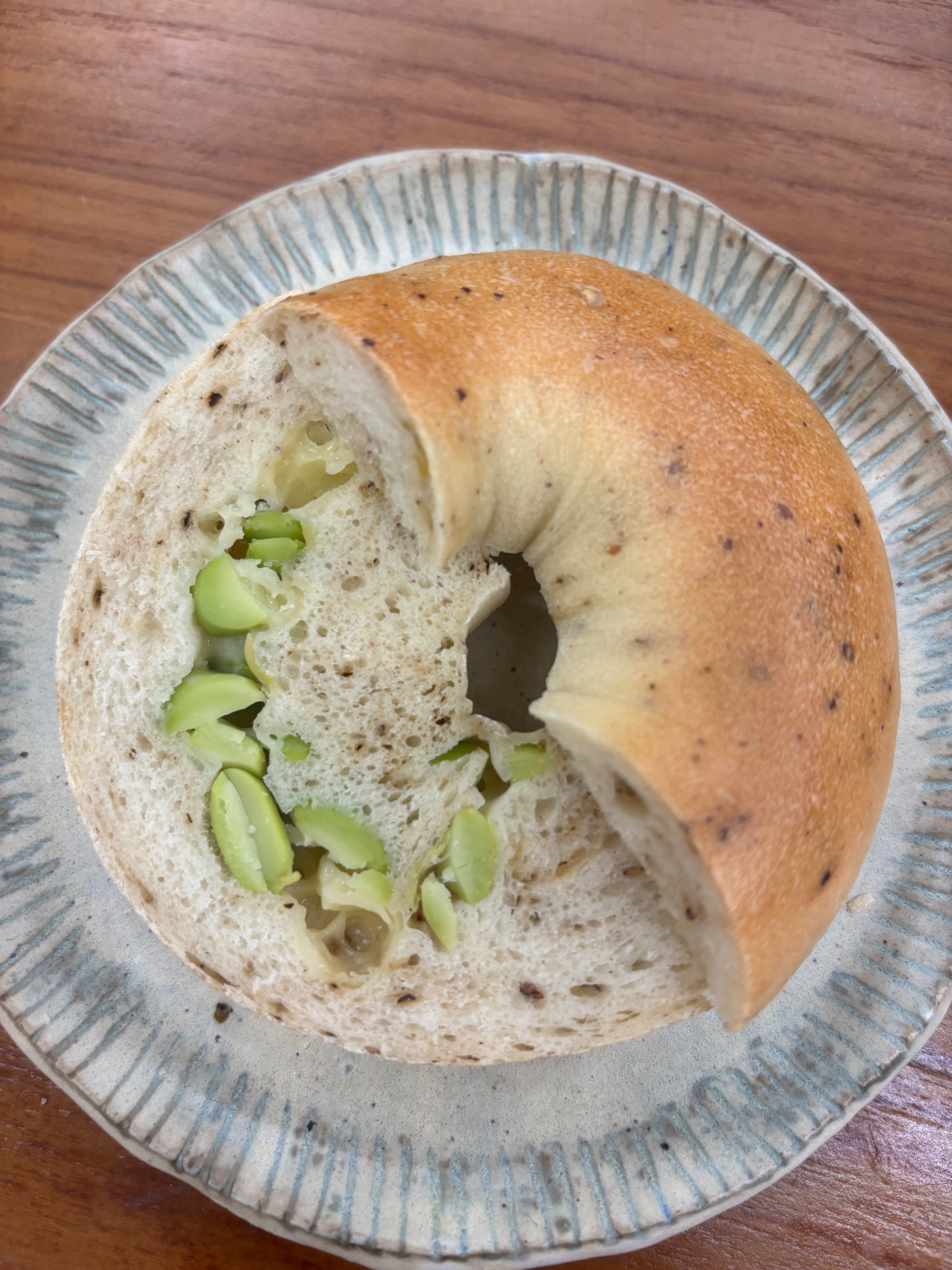 黑胡椒毛豆起司貝果