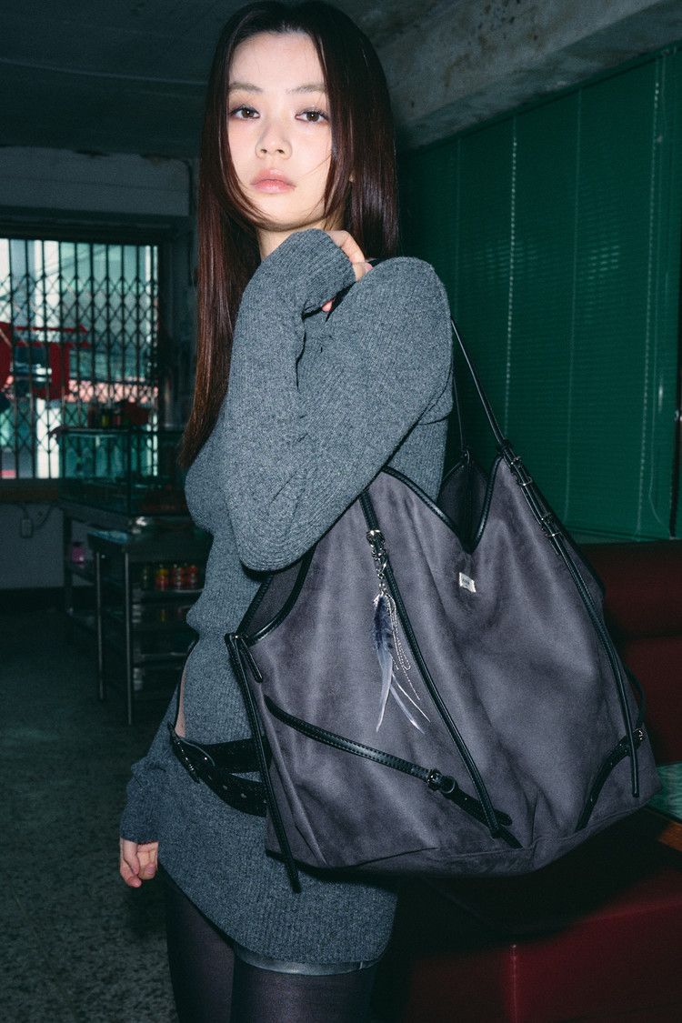 코니 벨티드 빅 숄더백（三色）