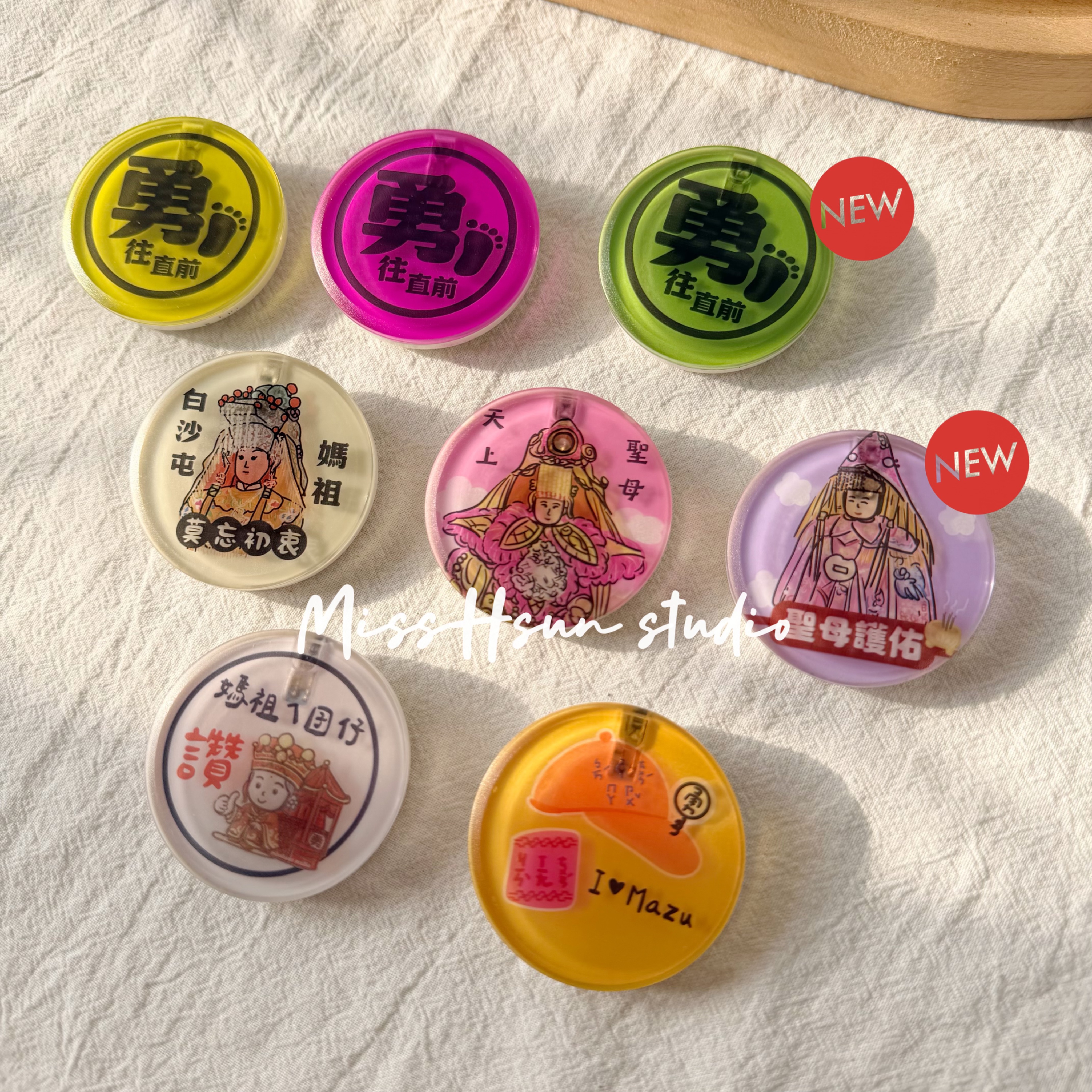 夜行軍必備｜發光胸章、３段光控