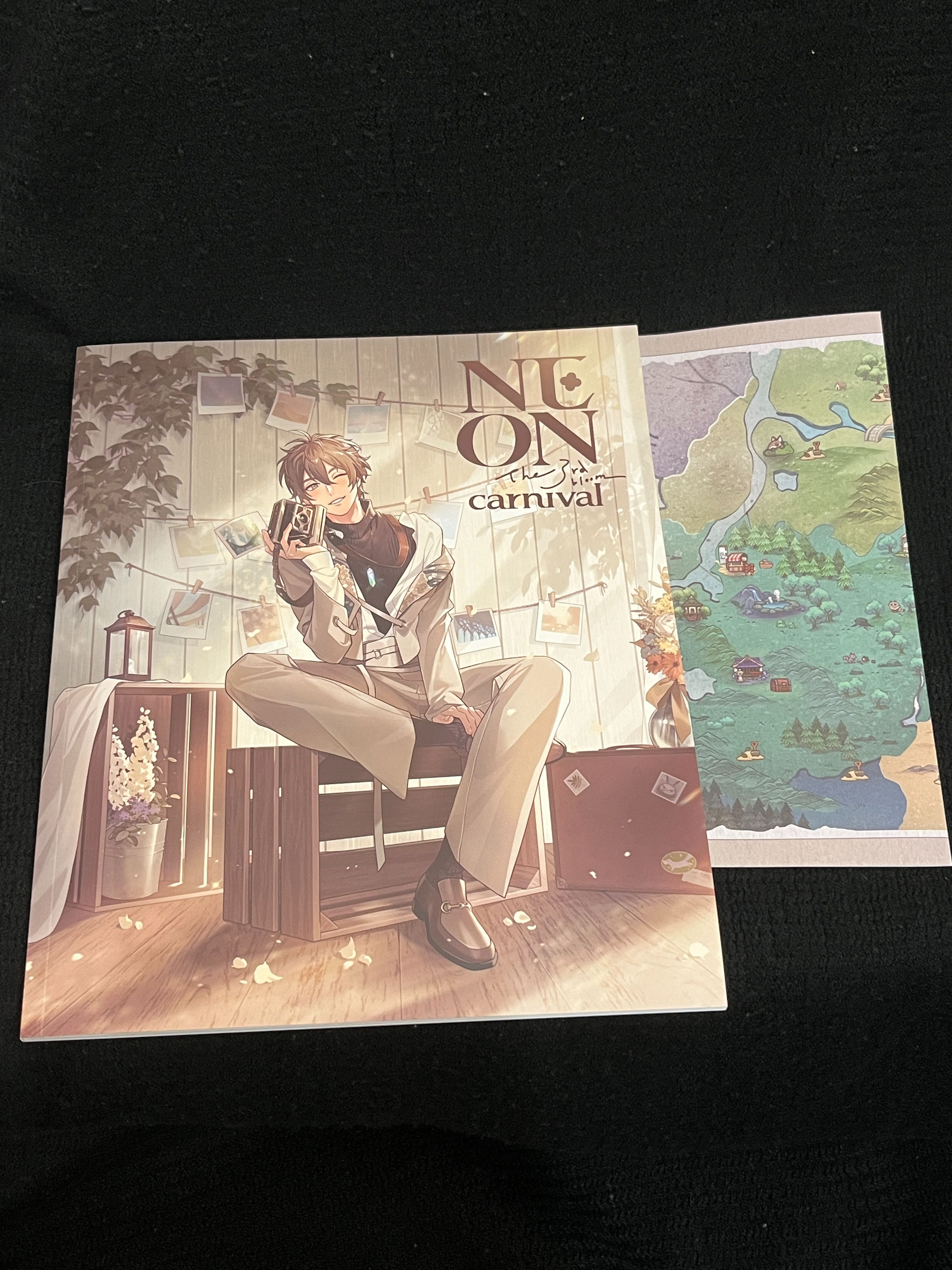 新世界狂歡 ▍三週年 ▍活動紀念場刊+地圖（已翻閱一次 介意者勿下單!!!）